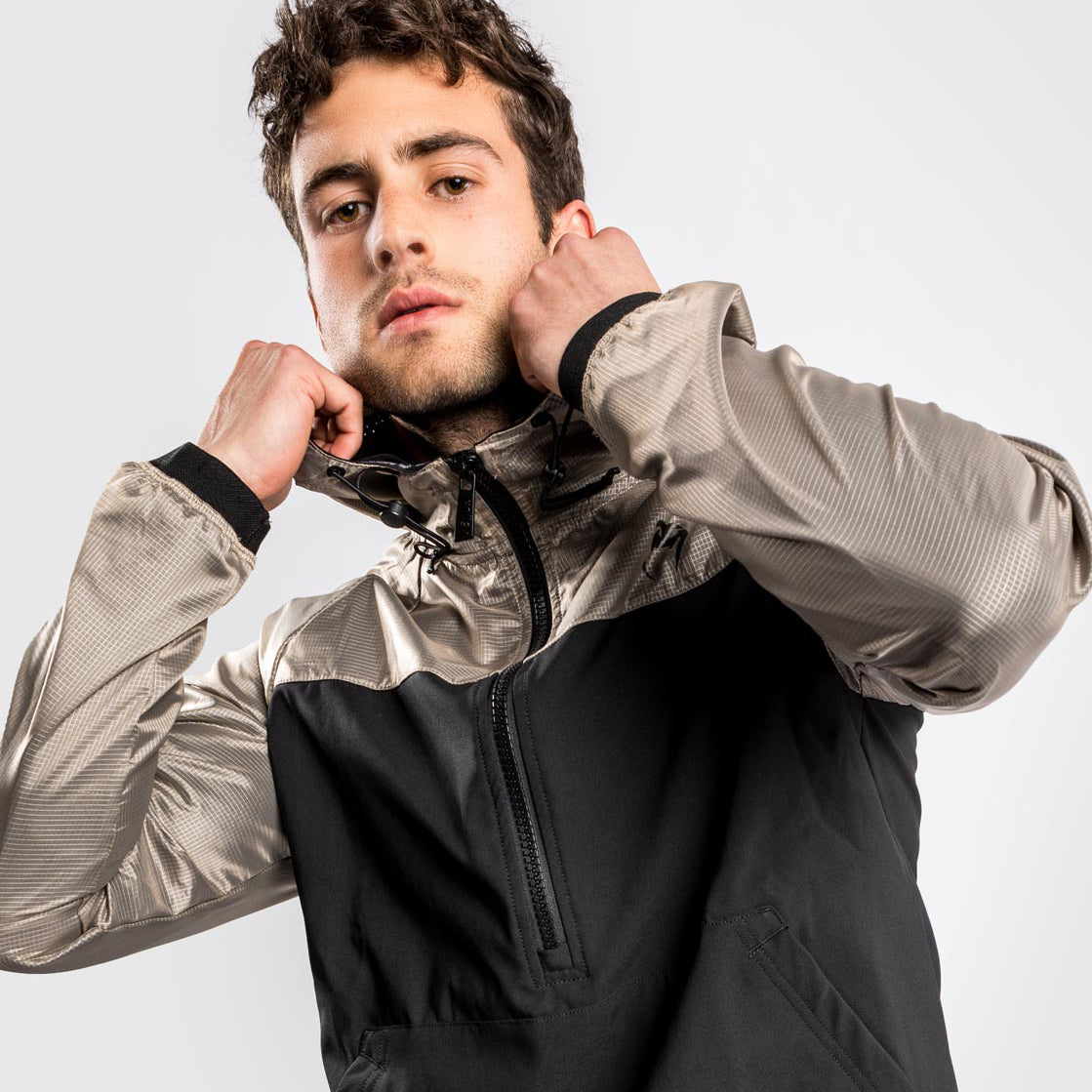 Venum Laser XT Hoodie - Scwharz/Sand
