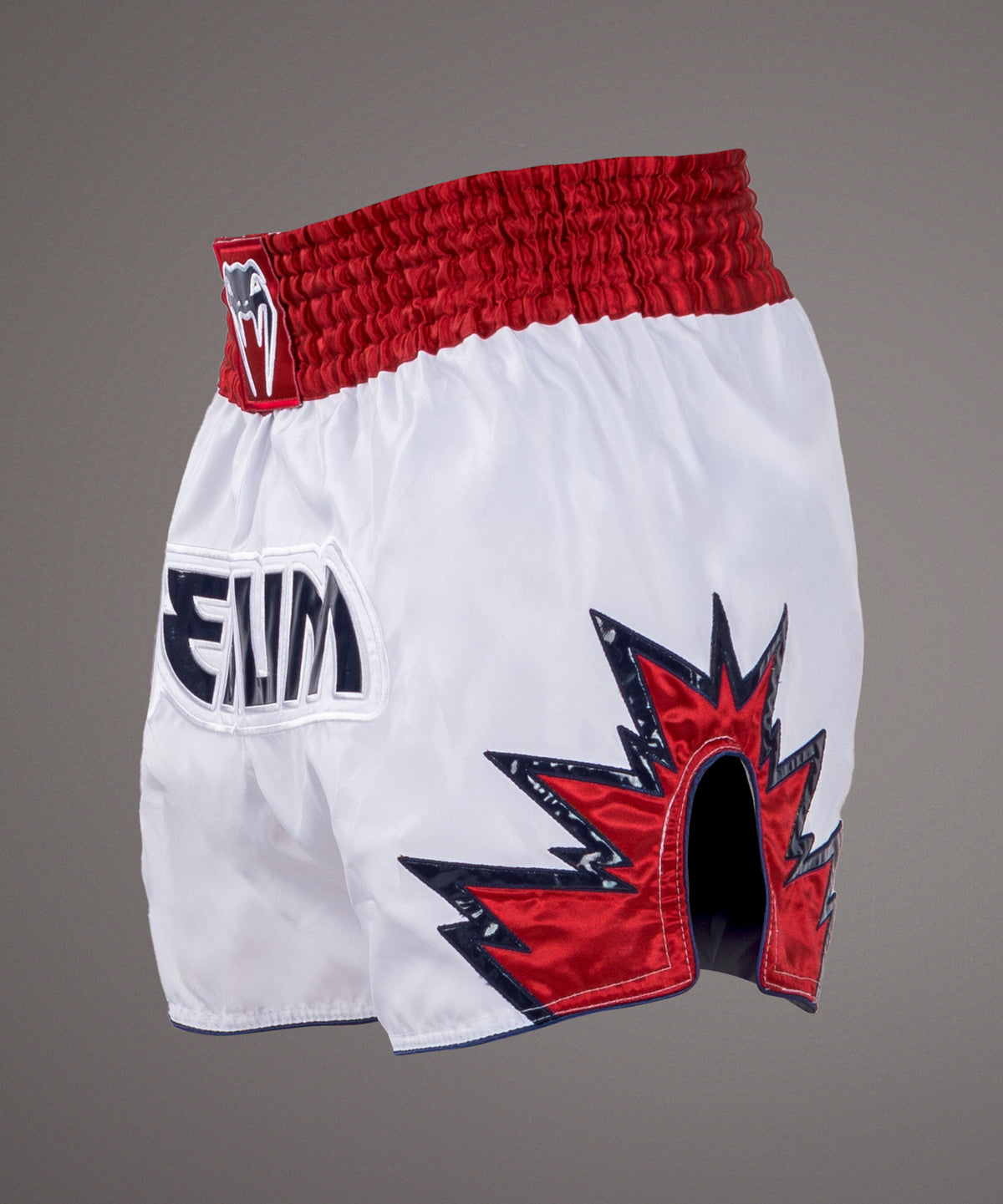 Venum Inferno Muay Thai Shorts - Weiß/Rot