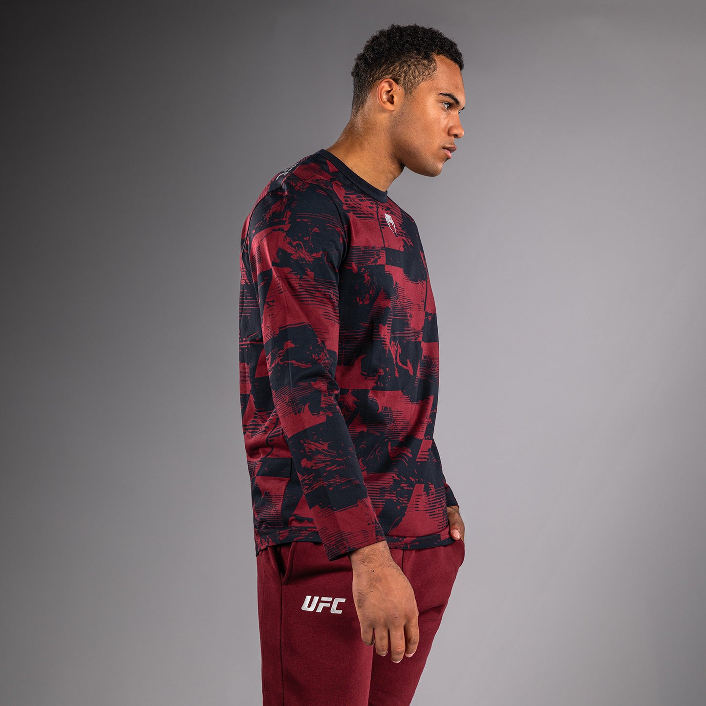 UFC Zenith by Venum Authentic Fight Week Langarm T-Shirt Herren - Marineblau/Burgunderrot/Silber