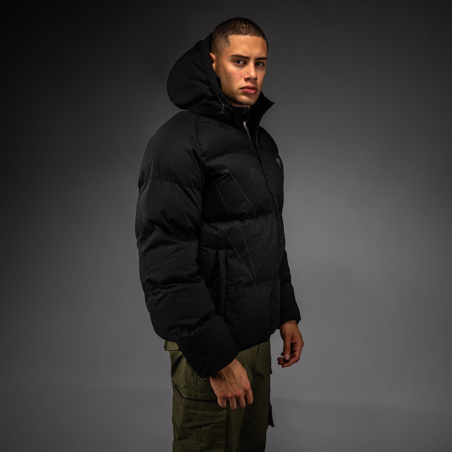 Venum Attack Urban Gi Daunenjacke – Schwarz