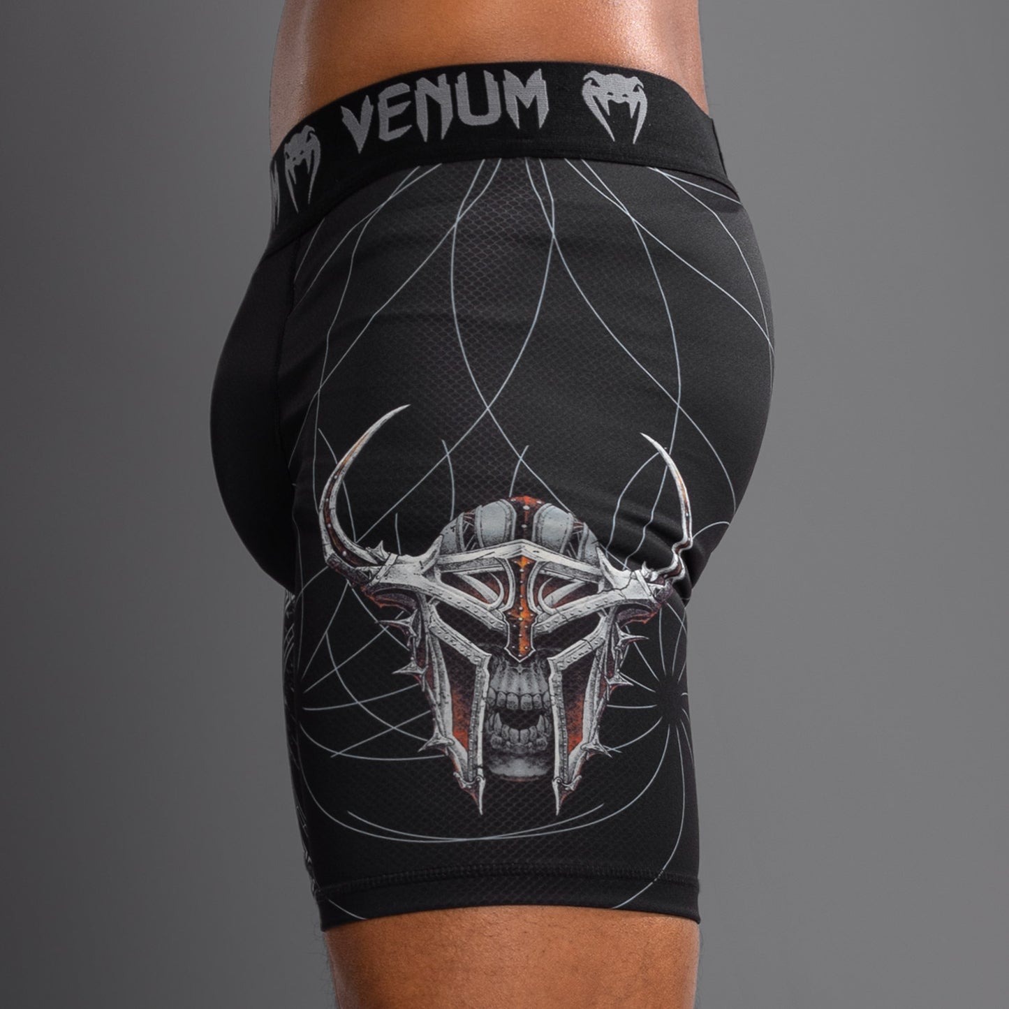 Venum Gladiator 5.0 Herren Vale Tudo Shorts - Schwarz/Silber