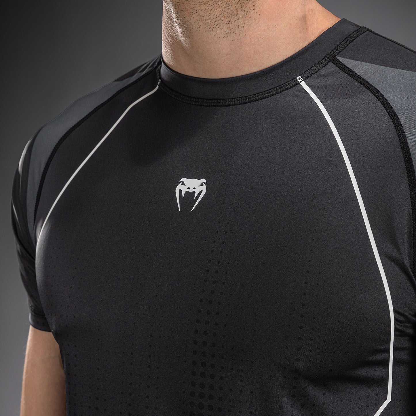 Venum Stealth Dry-Tech-T-Shirt – Schwarz/Weiß