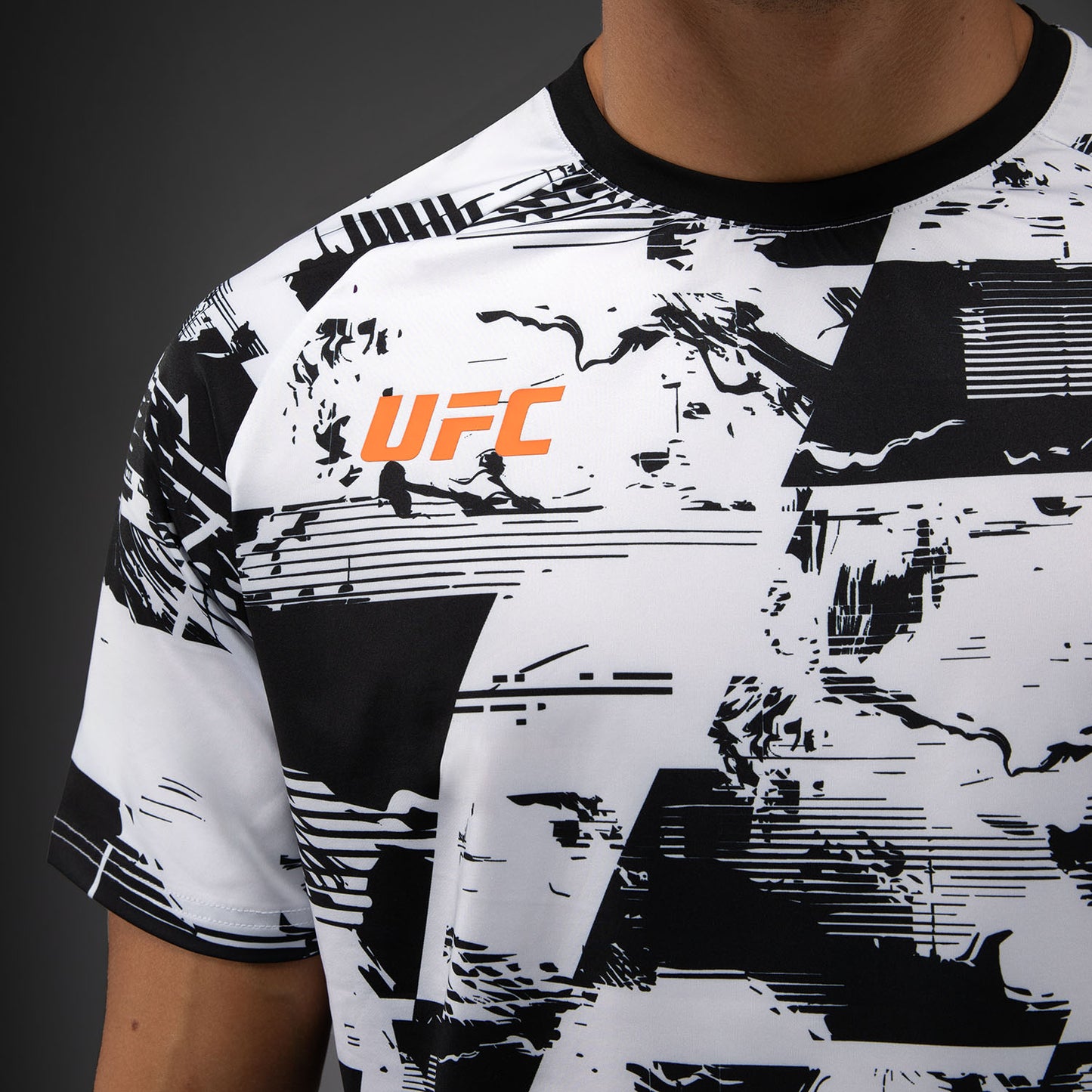 UFC Zenith by Venum Authentic Fight Week Performance Kurzarm T-Shirt Herren - Weiß