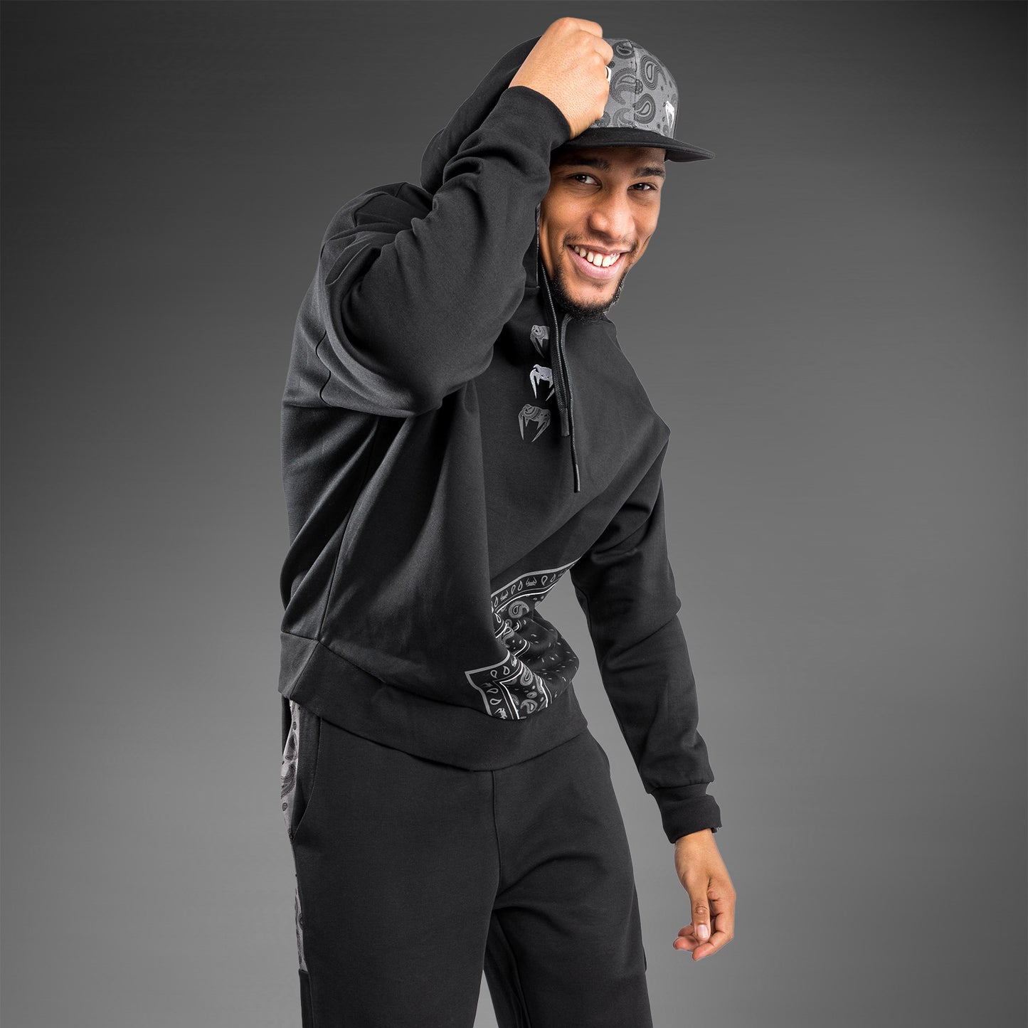 Venum Cali 34 XL Hoody – Oversize- Schwarz