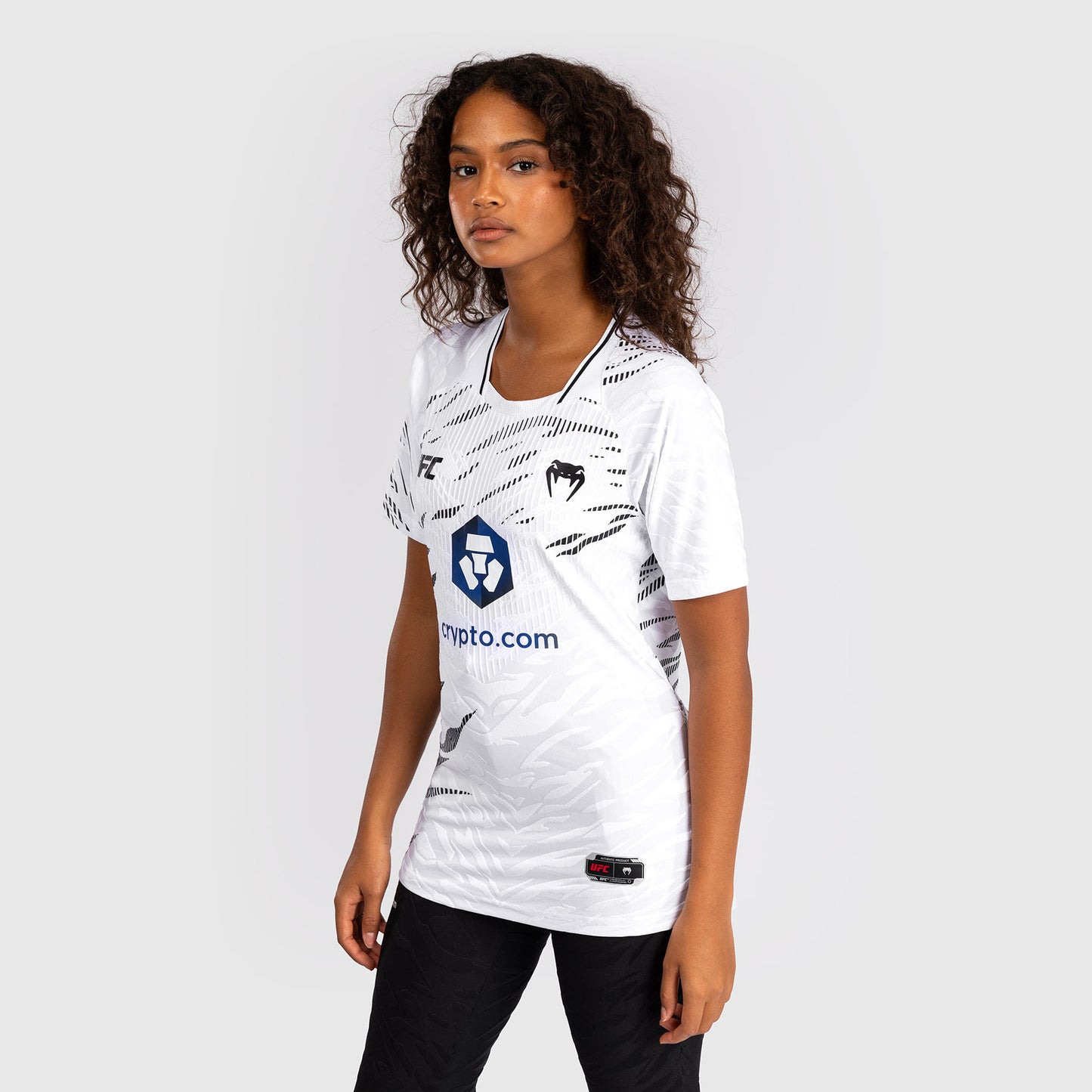 UFC Fusion by Venum Personalized Authentic Fight Night Damen Walkout Jersey - Weiß