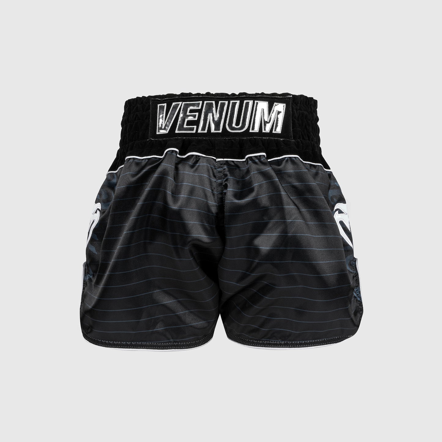 Venum Attack Muay Thai Shorts - Schwarz/Silber