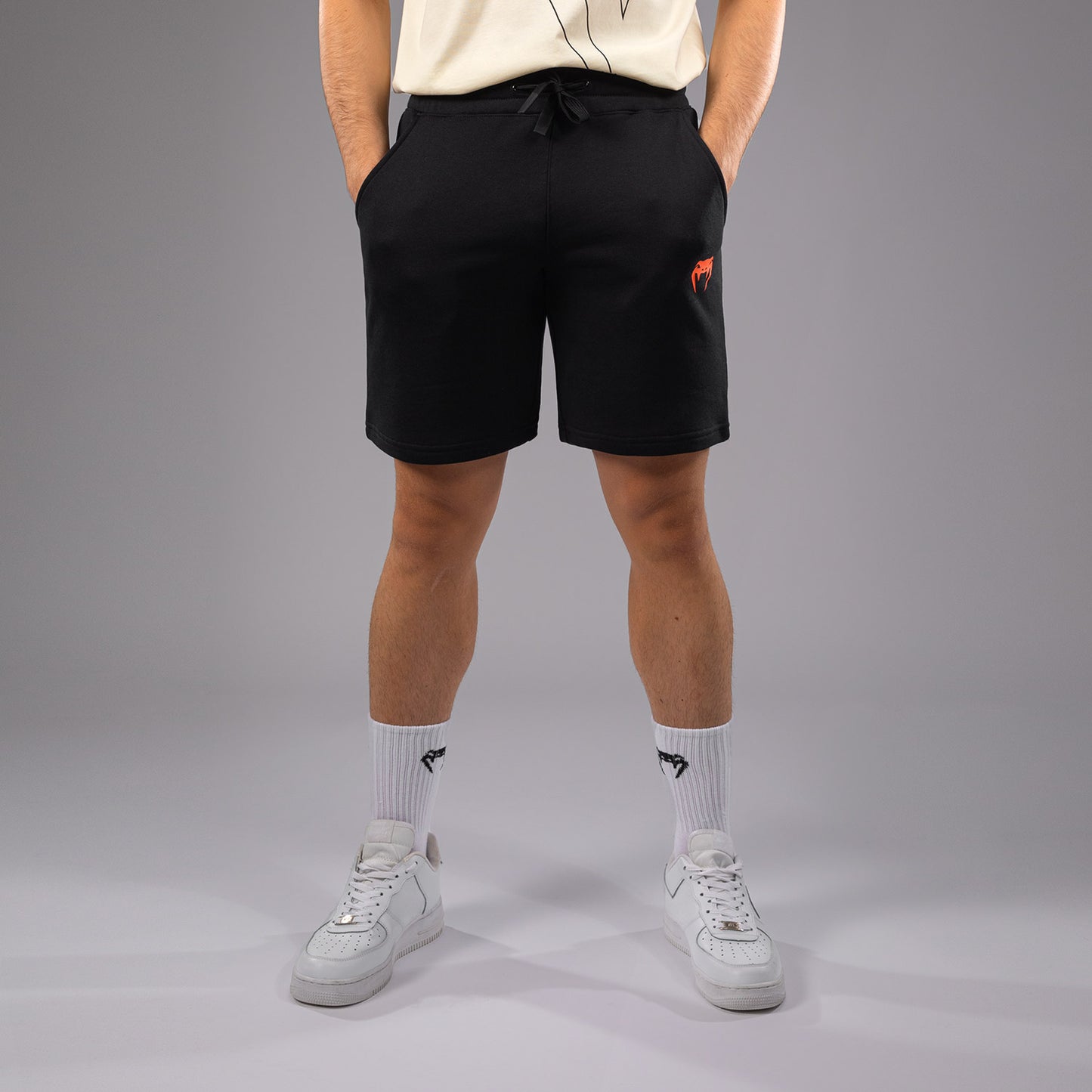 Venum Classic Shorts - Schwarz