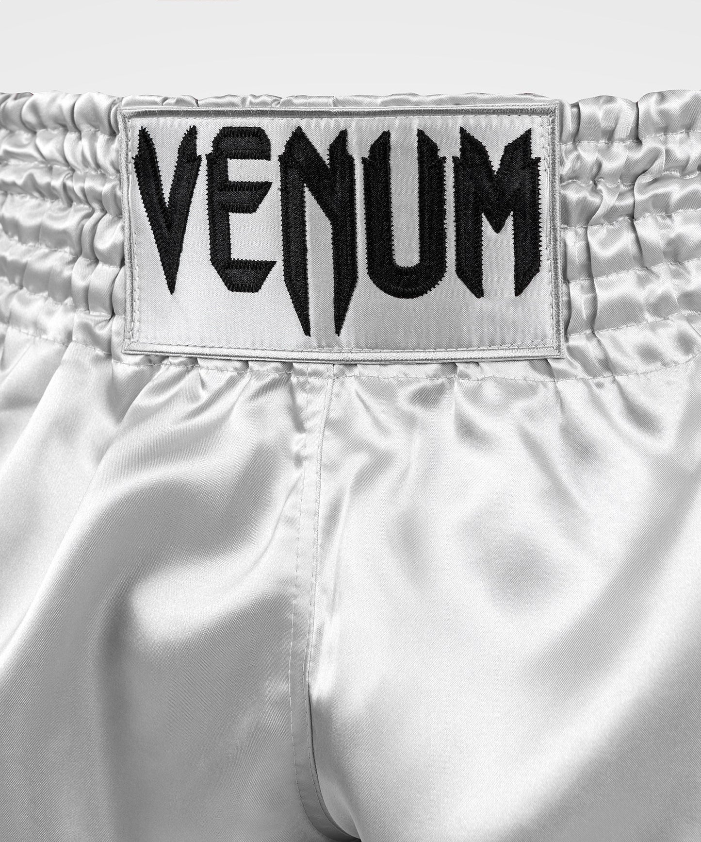 Venum Klassische Thai-Boxshorts Silber/Schwarz