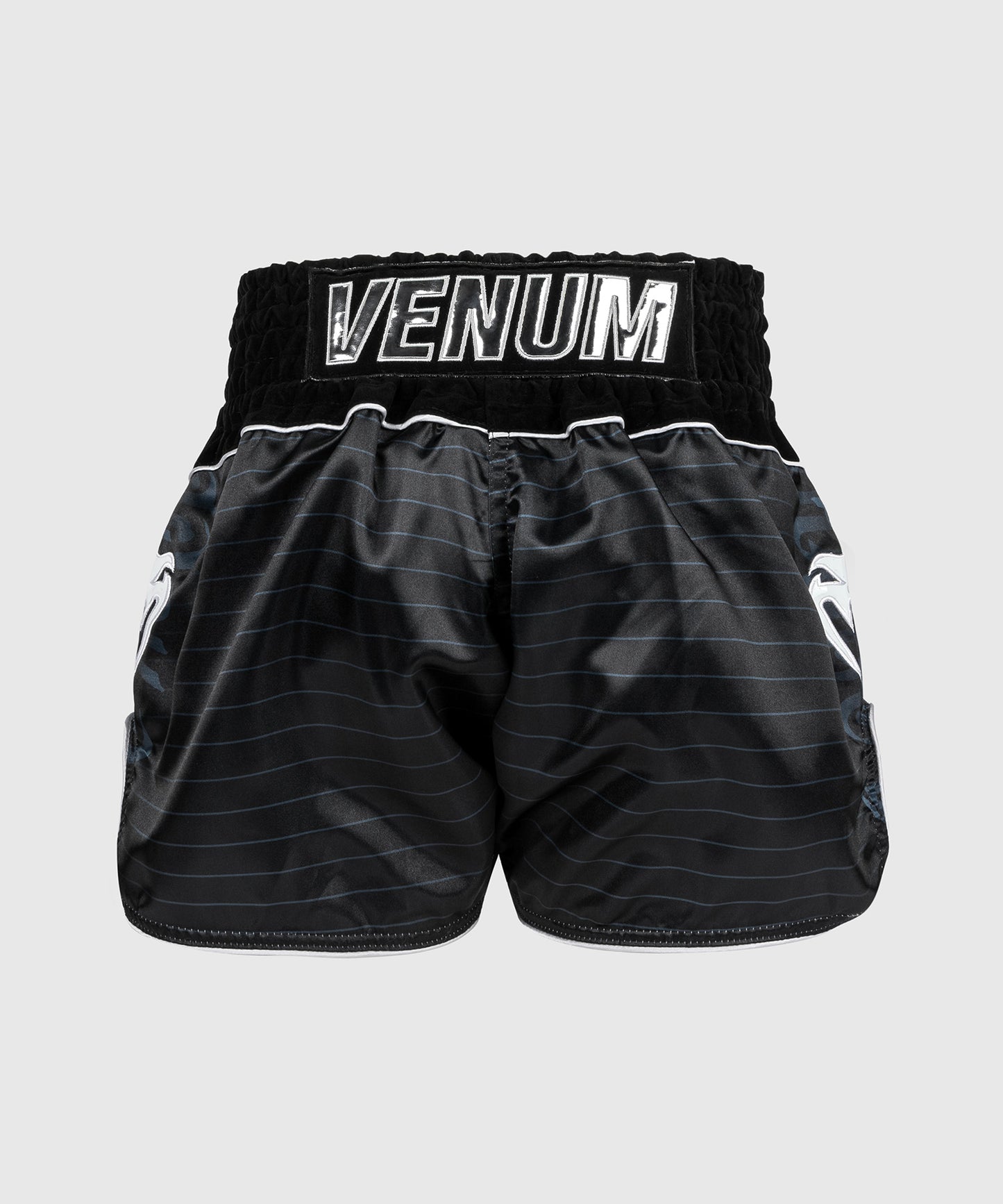 Venum Attack Muay Thai Shorts - Schwarz/Silber