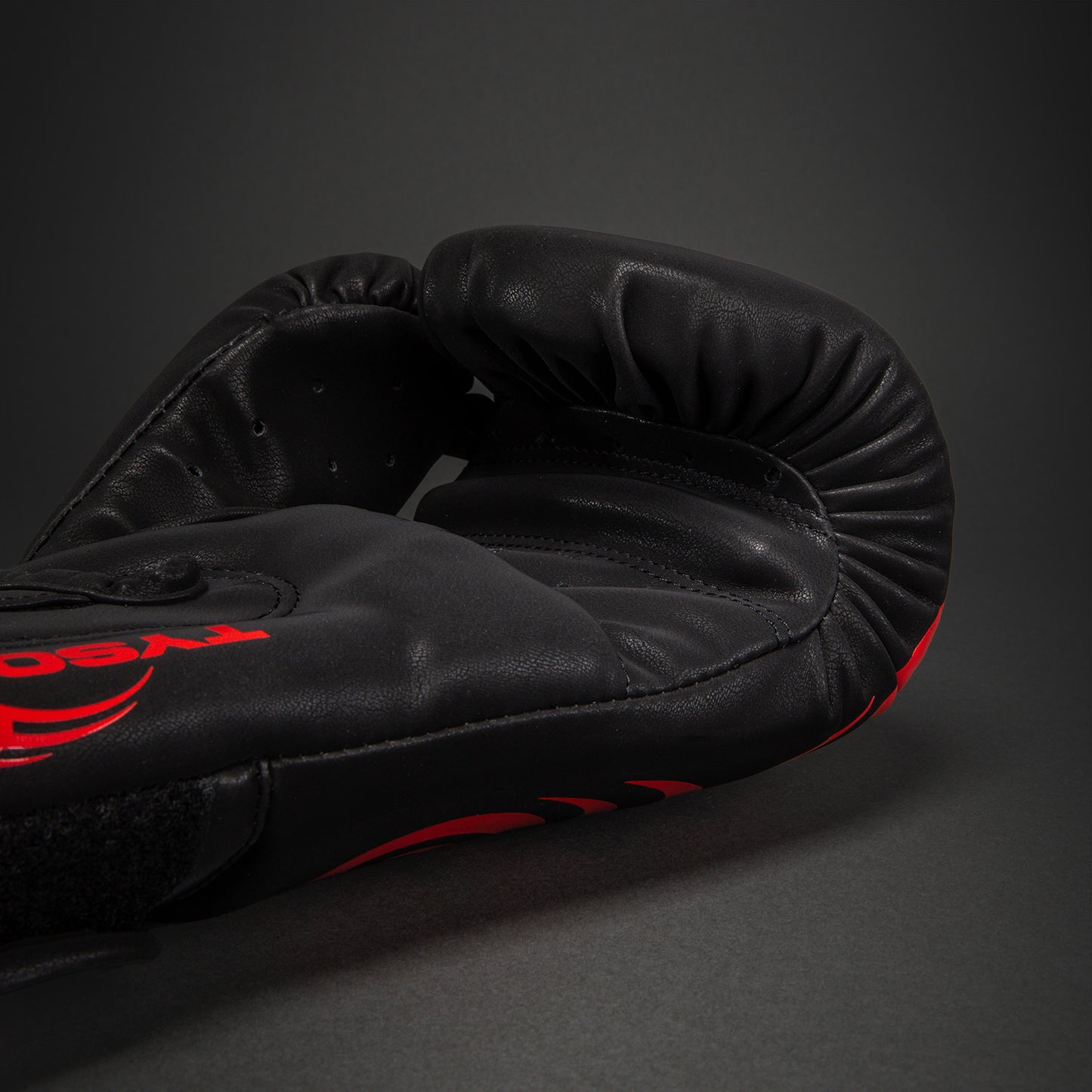 Venum Mike Tyson Boxhandschuhe – Schwarz/Rot