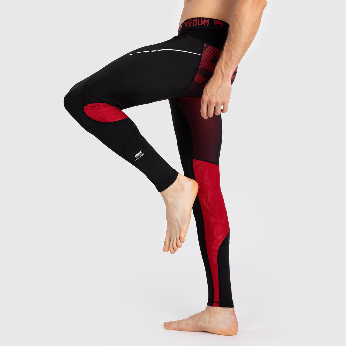 Venum Adrenaline Herren Gamaschen - Red