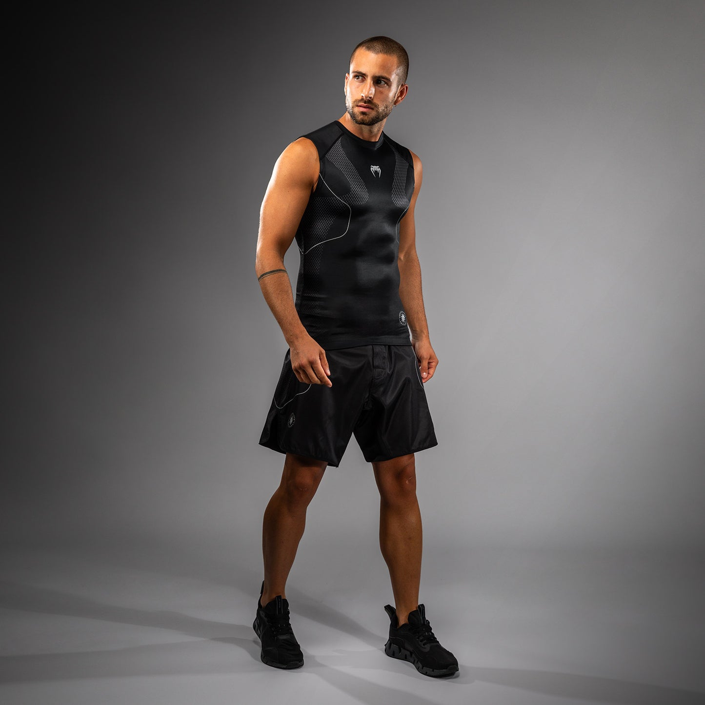 Venum Nexus Ärmelloses Rashguard – Schwarz/Silber