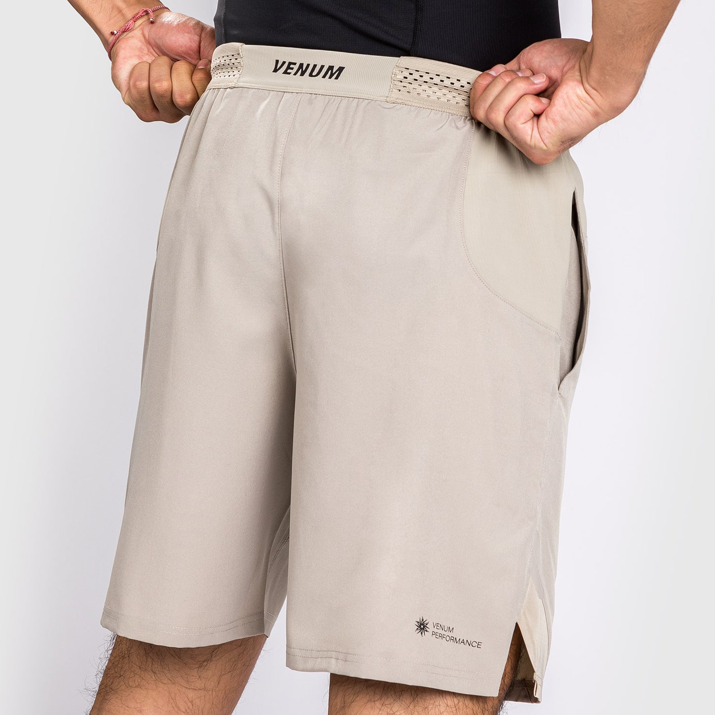 Venum G-Fit Air Trainingsshorts – Sand