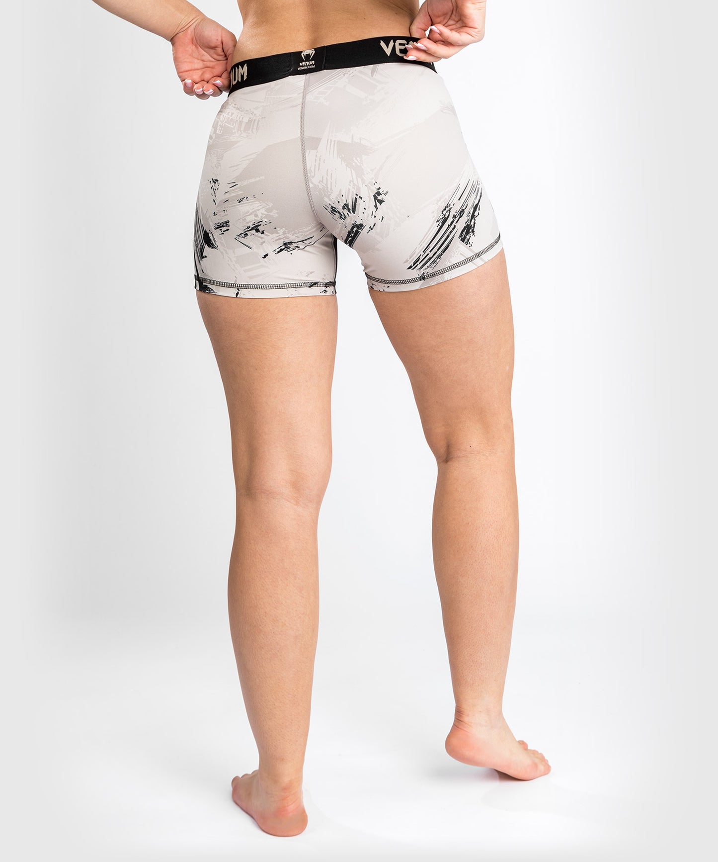 UFC Venum Authentic Fight Week 2.0 Vale Tudo Shorts – Für Frauen – Schwarz – Sand