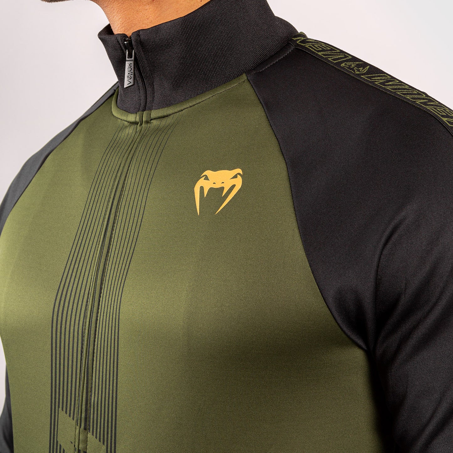 Venum Club 212 Track Jacket - Khaki/Schwarz