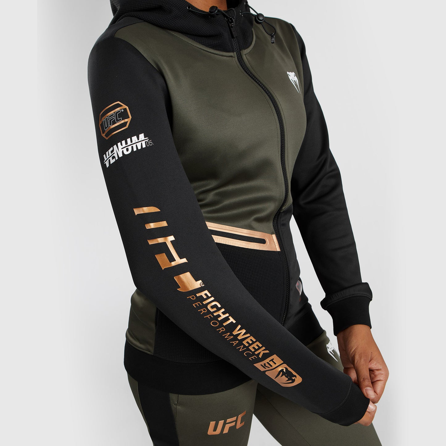 UFC Adrenaline by Venum Fight Week Zip Hoodie für Frauen - Khaki/Bronze