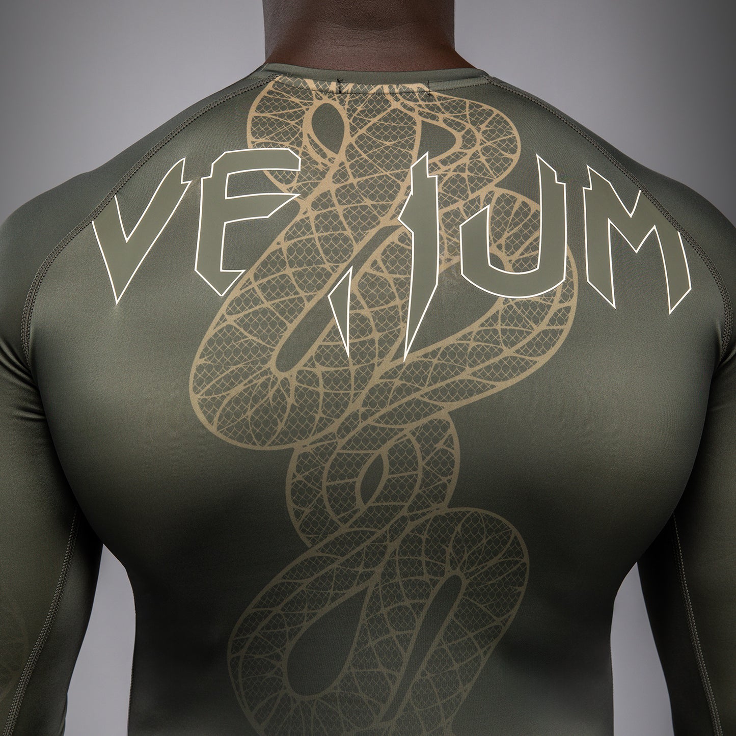 Venum Serpenti Langarm Rashguard – Khaki/Bronze/Ivory