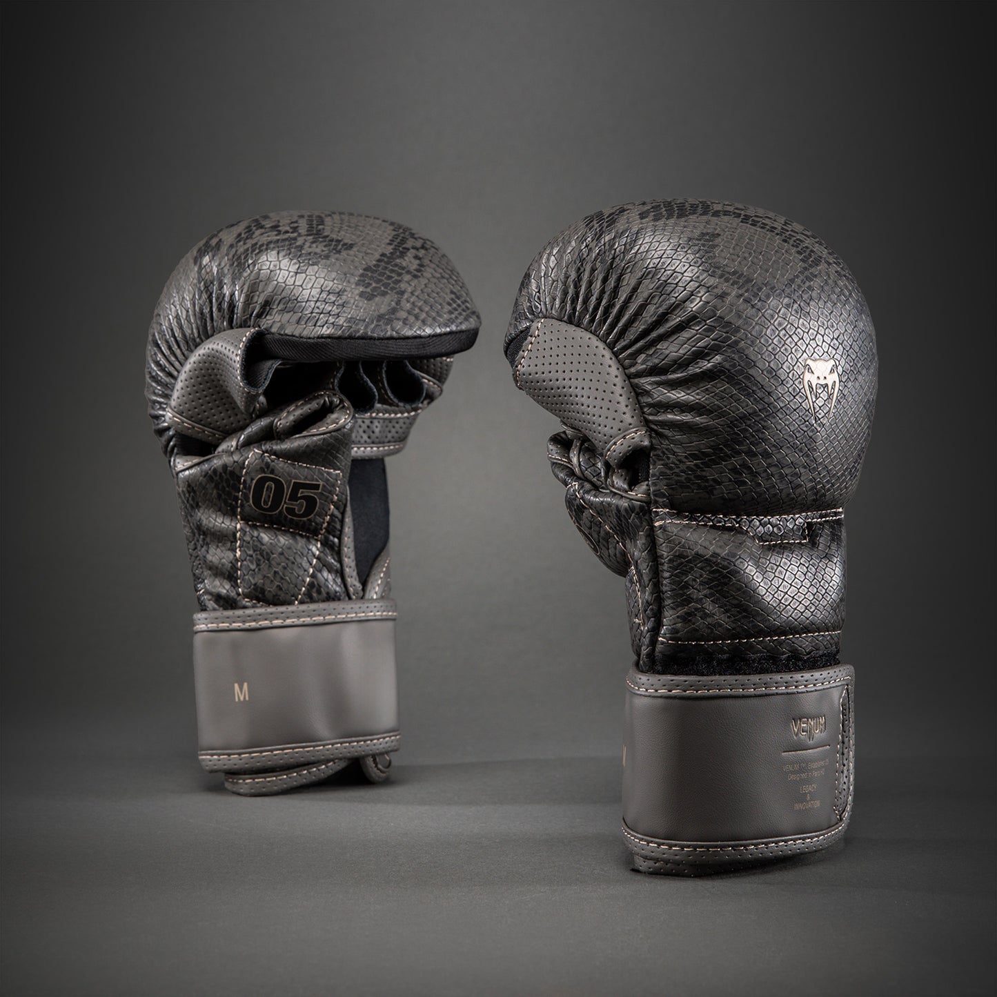 Venum Midnight Fury MMA-Sparring-Handschuhe - Schwarz/Grau/Silber