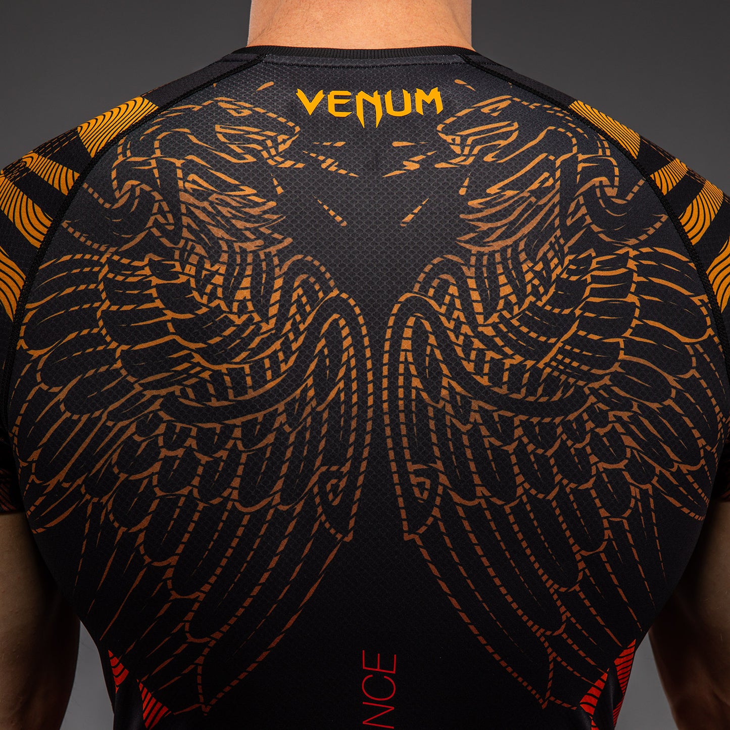 Venum Quetzal Fury Kurzarm Rashguard - Schwarz/Fury Rot/Tangerine