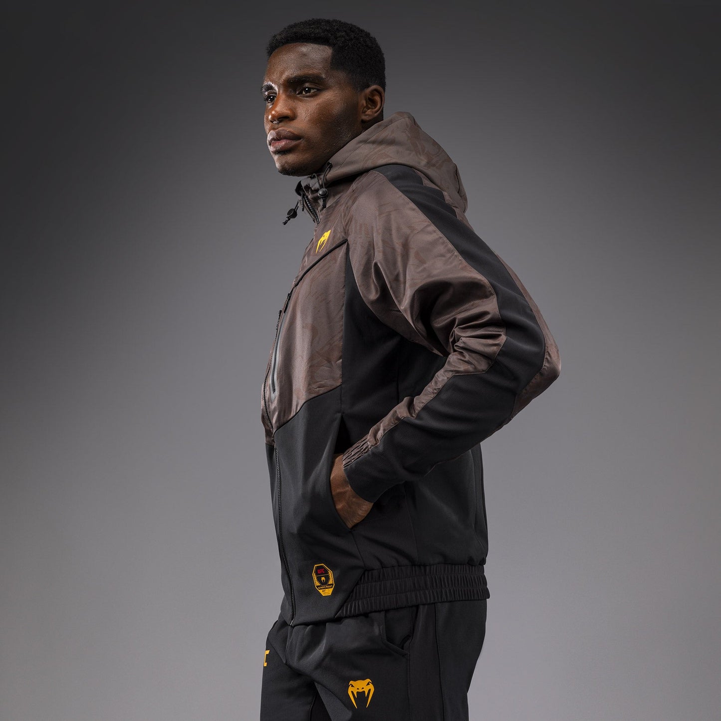 UFC Fusion by Venum Fight Week Herren Zip Hoodie - Erdiges Braun