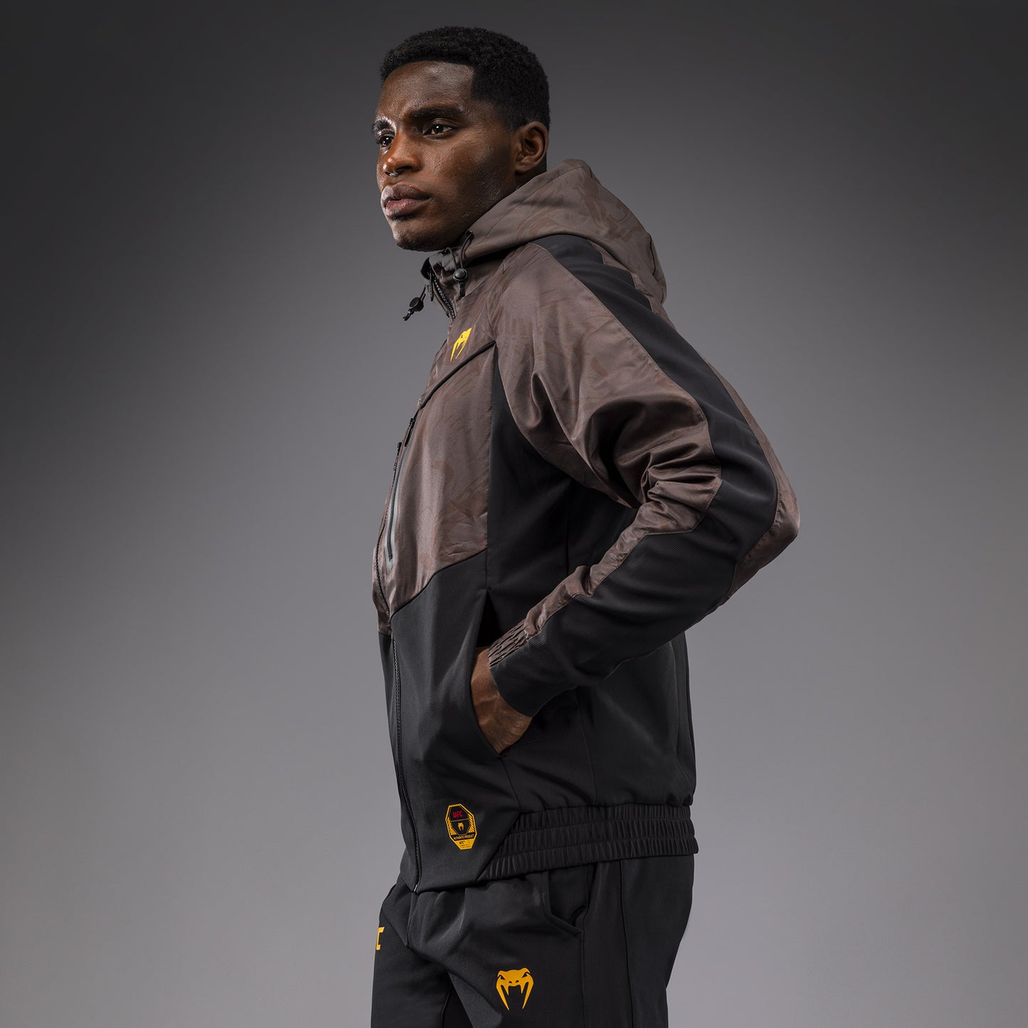 UFC Fusion by Venum Fight Week Herren Zip Hoodie - Erdiges Braun
