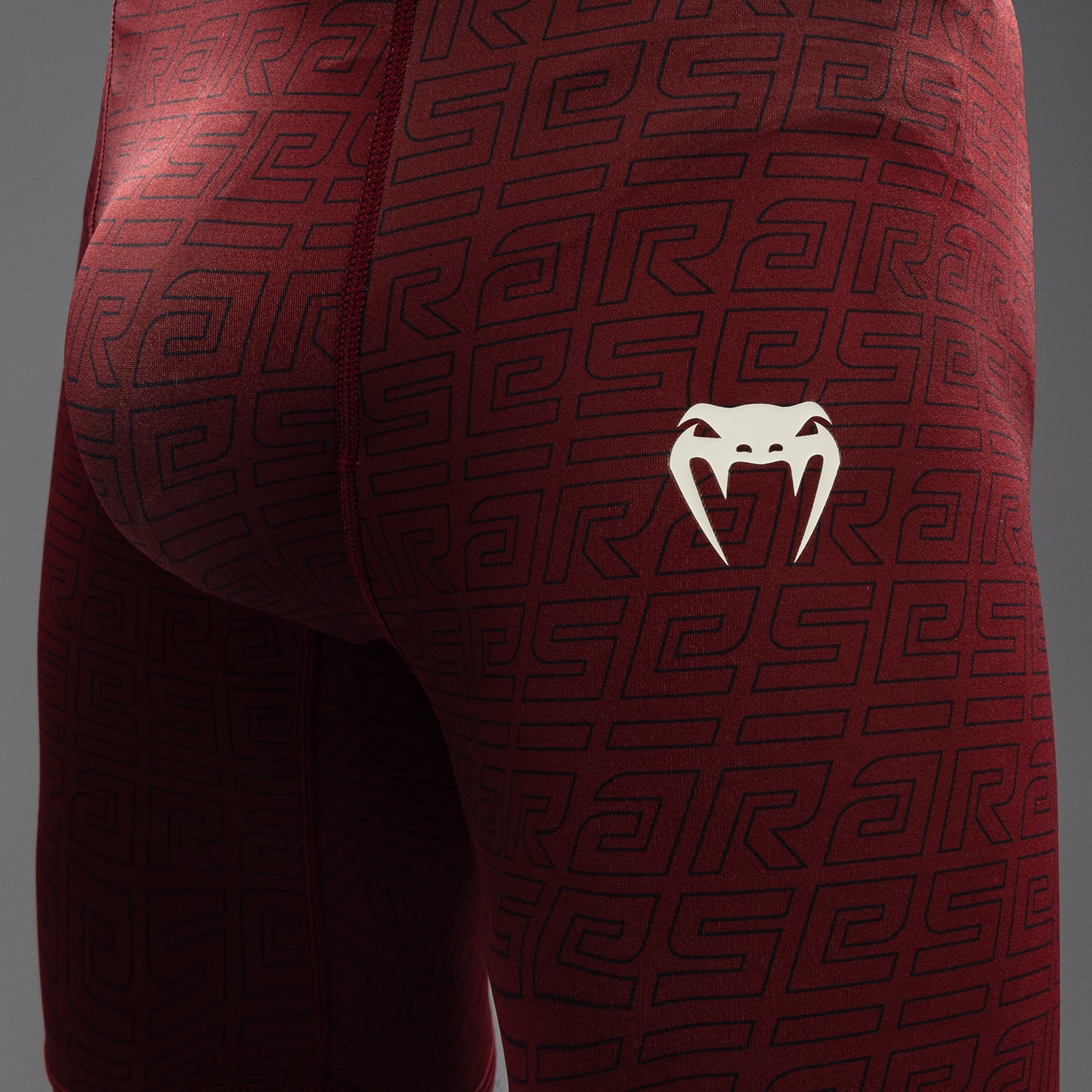 Venum x Ares Herren Vale Tudo Shorts - Burgunder
