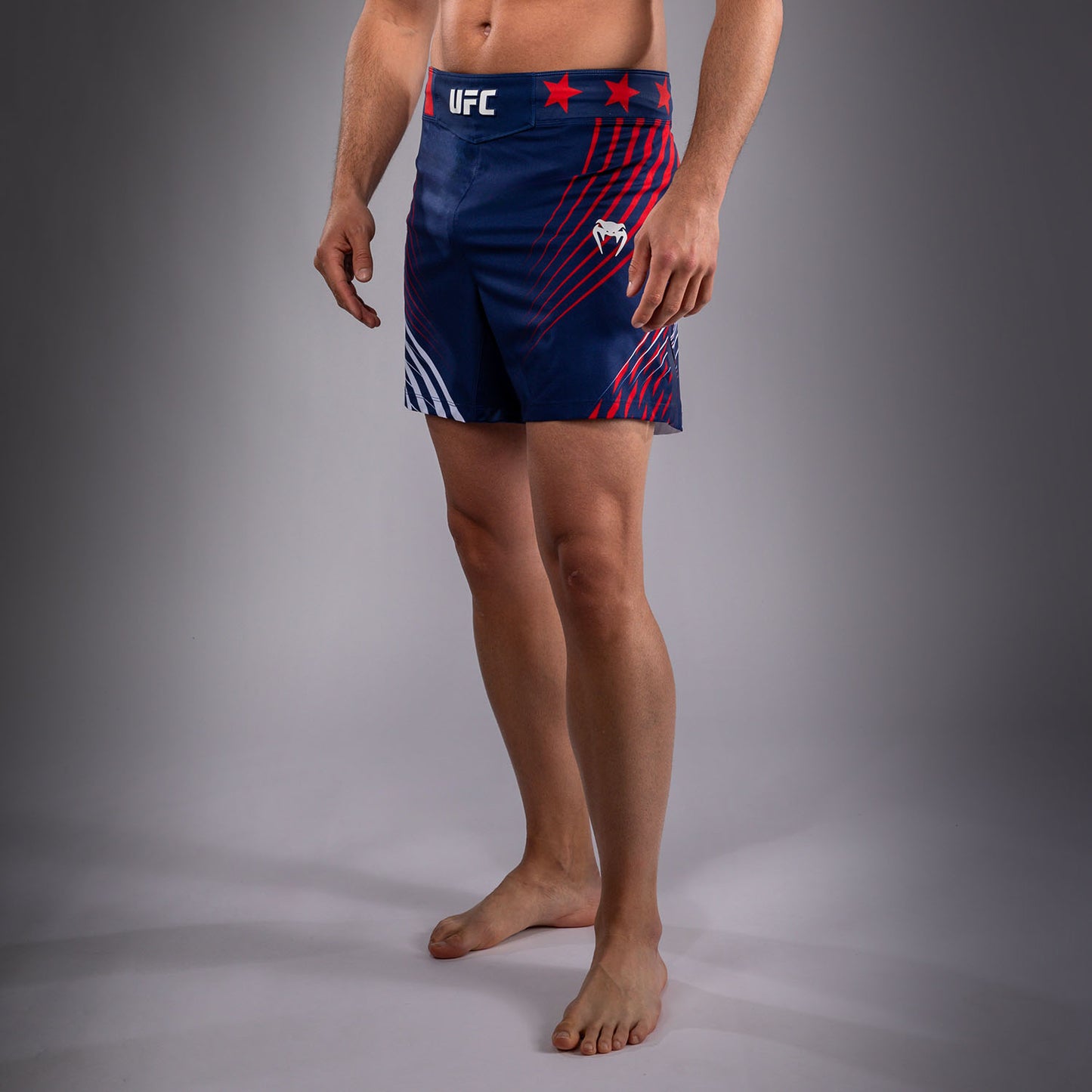 Official UFC Freedom 250 by Venum Personalisiert Authentic Fight Night Fight Shorts im Short Fit für Herren - Blau