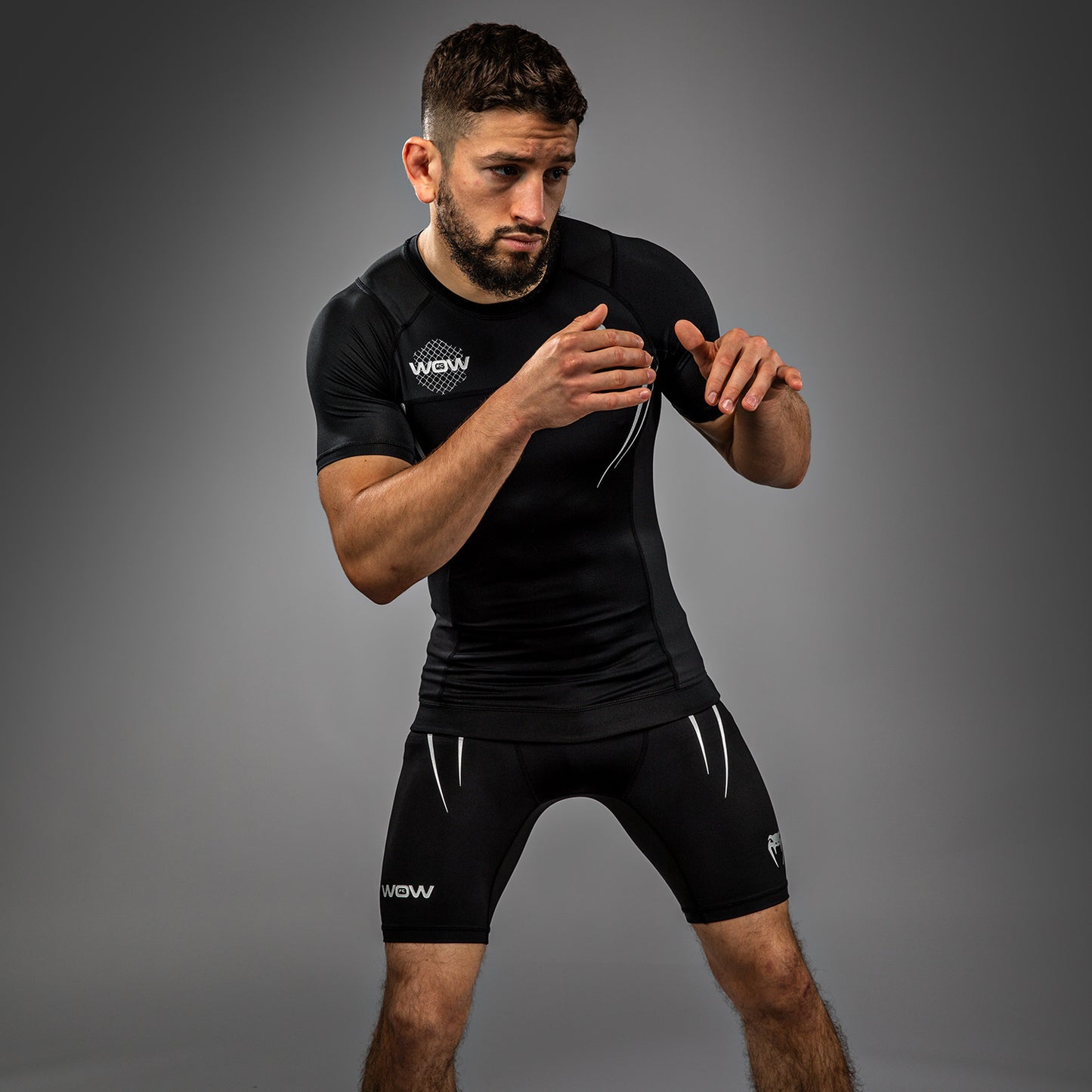 Venum x WOW FC Kurzarm Rashguard - Schwarz/ Grau
