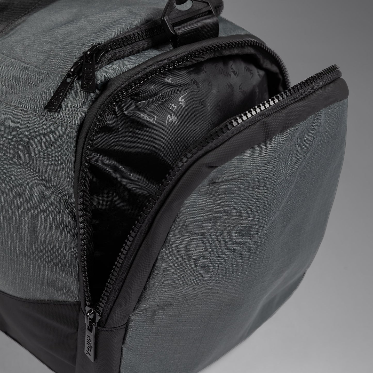 Venum Evo 2 XTrem Ripstop Sporttasche (55-63L) – Sturmgrau
