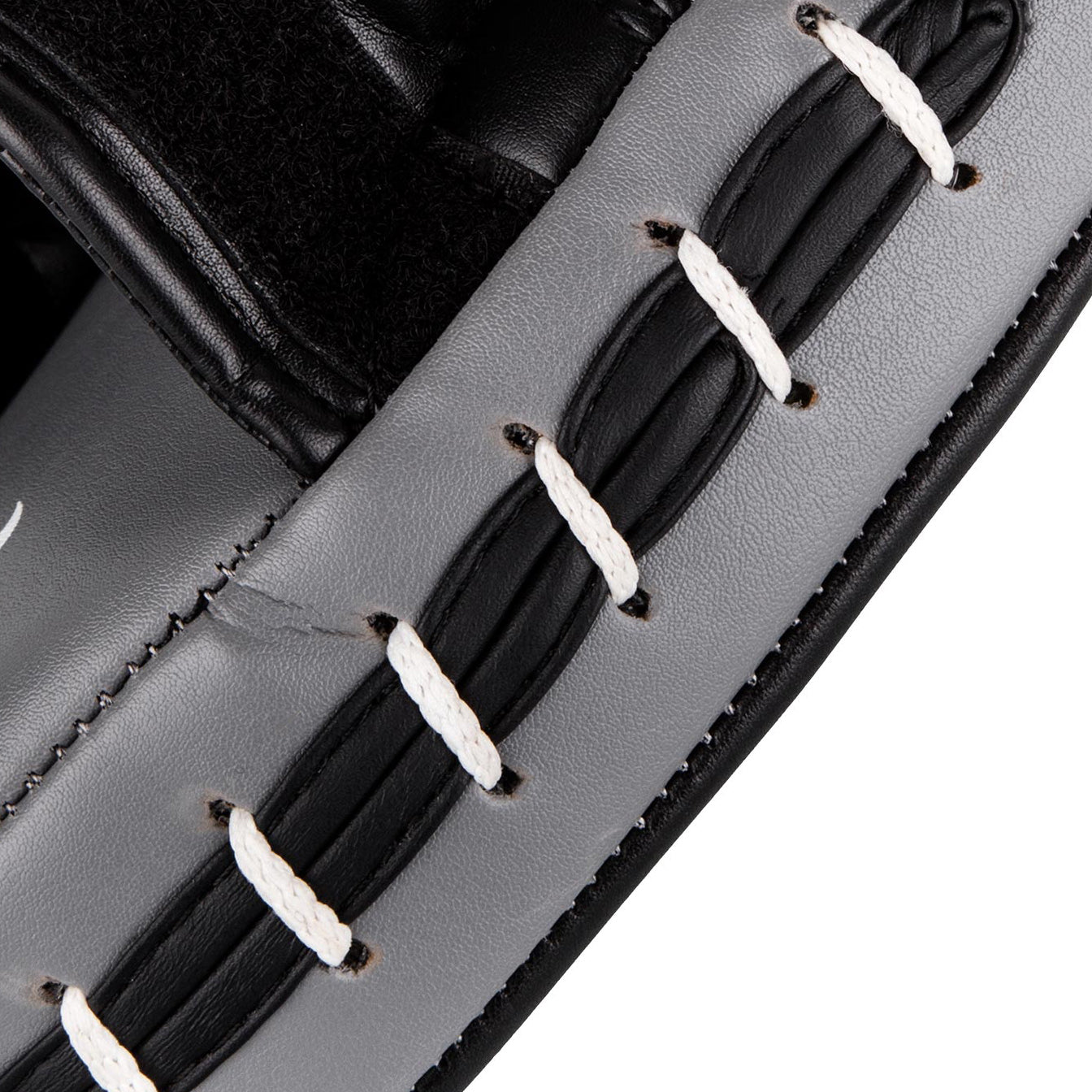 Ringhorns Charger by Venum Boxhandschuhe