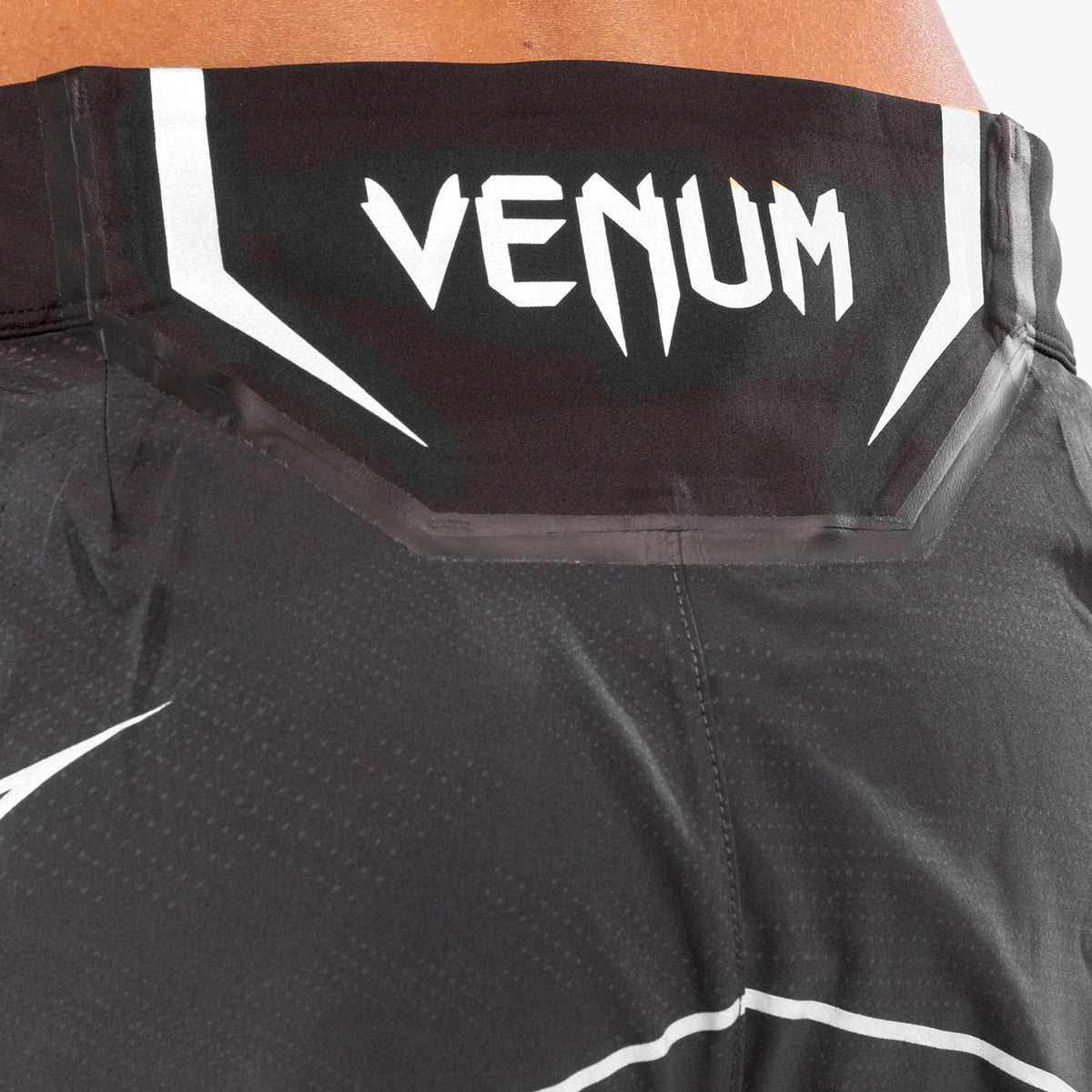 Venum UFC Authentic Fight Night Damen-Shorts – Schwarz
