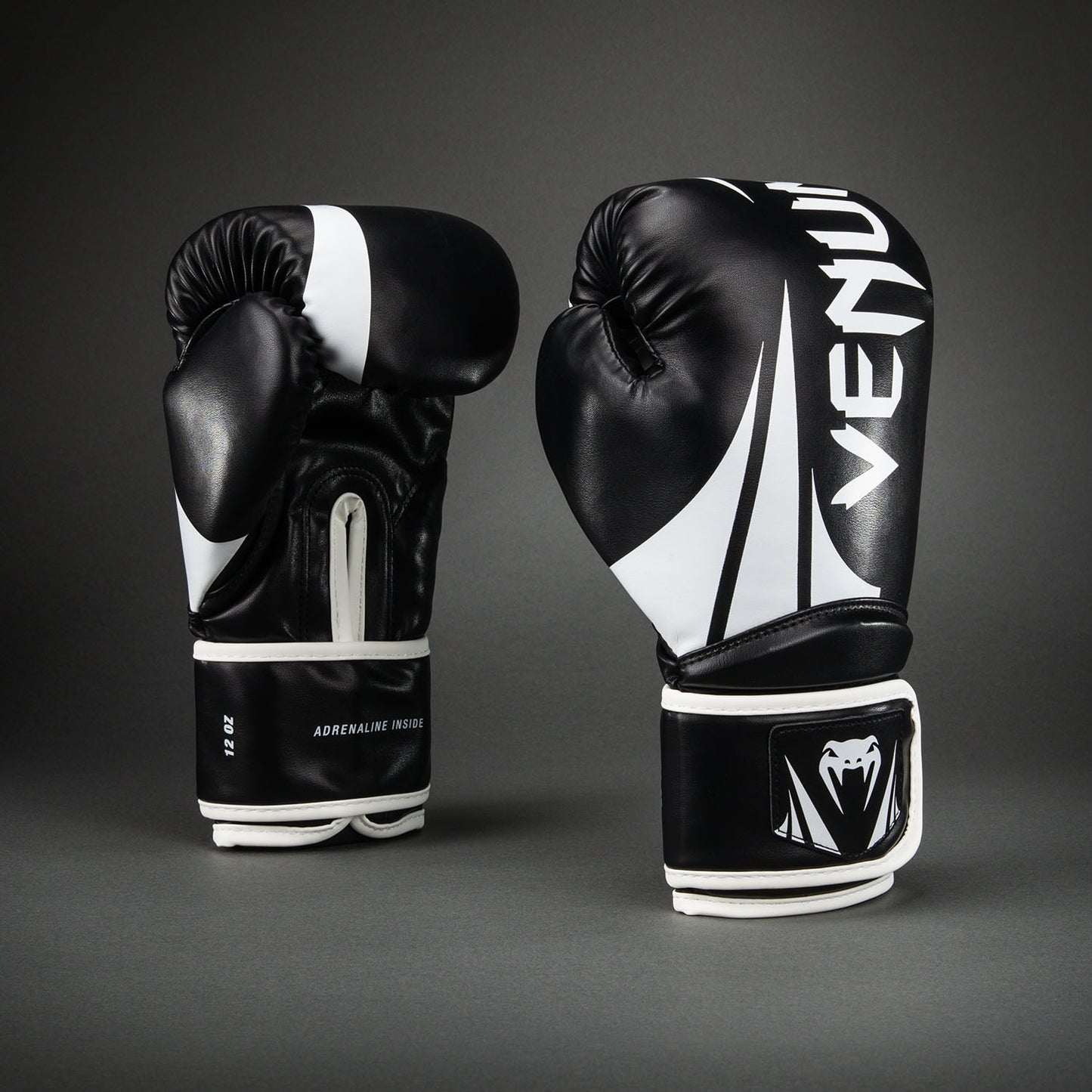 Venum Challenger 2.5 Boxhandschuhe – Schwarz/Weiß