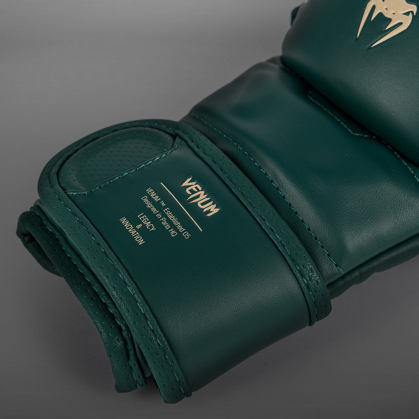 Venum Impact Evo MMA-Sparringhandschuhe - Smaragdgrün