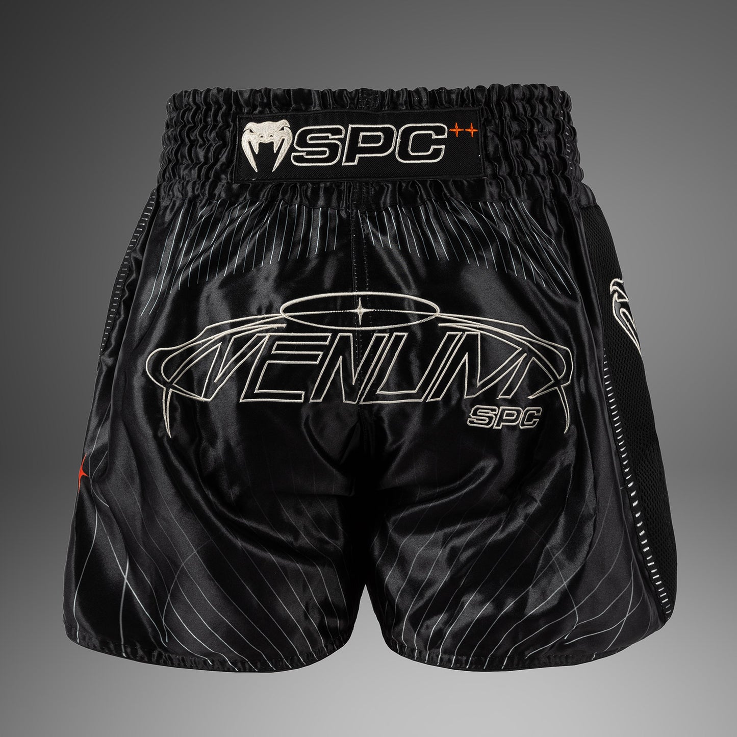 Venum Eclipse Muay Thai Shorts – Schwarz/Ivory
