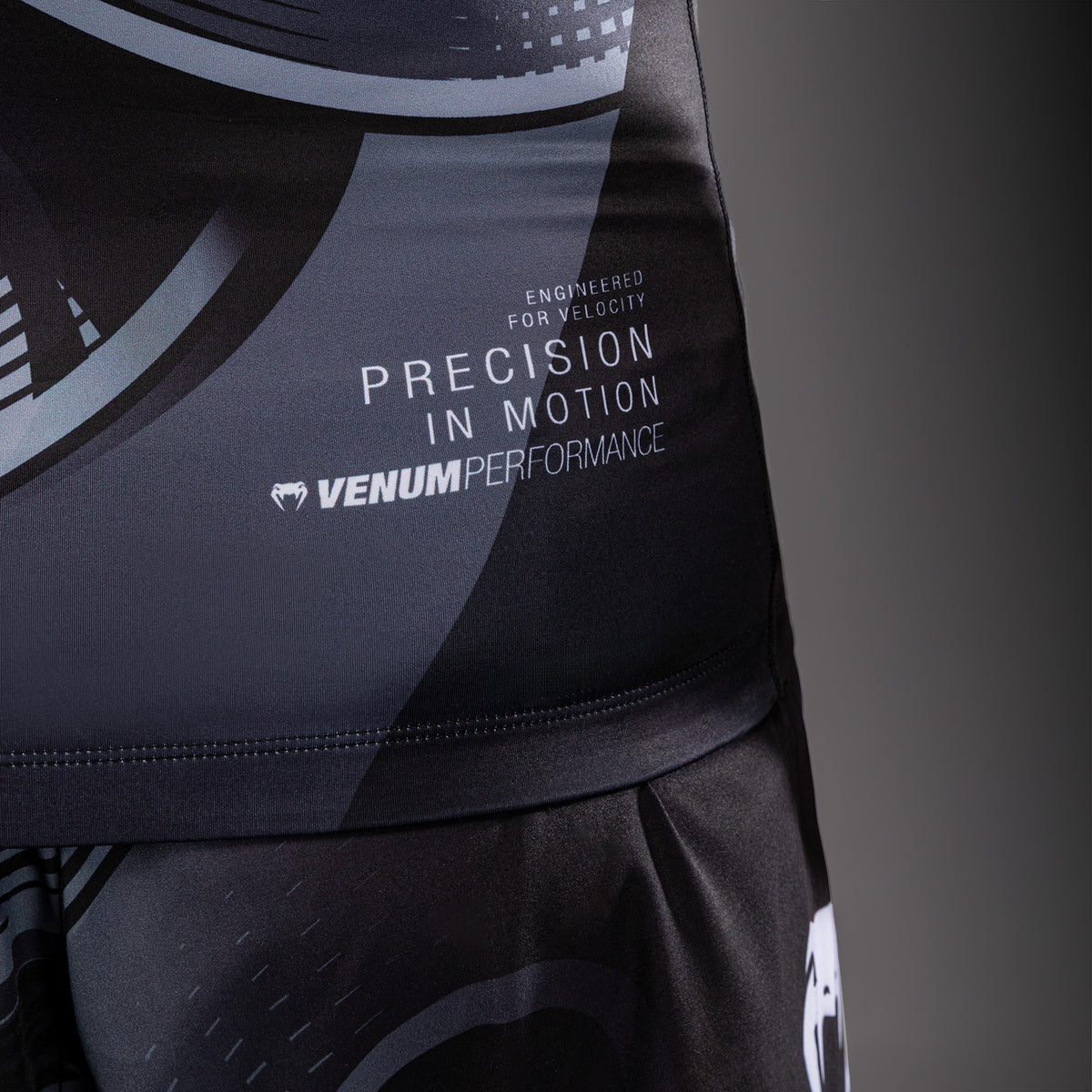 Venum Crimson Viper 2.0 Kurzarm-Rashguard - Schwarz/Grau