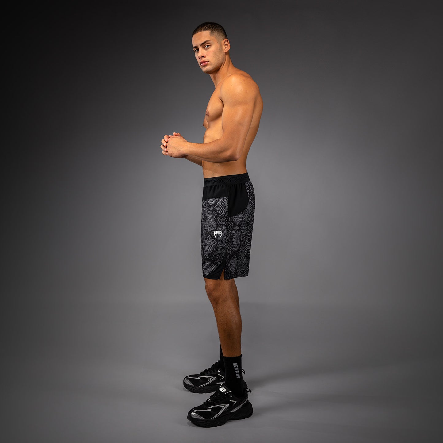 Venum G-Fit Scales Trainingsshorts – Schwarz/Anthrazitgrau