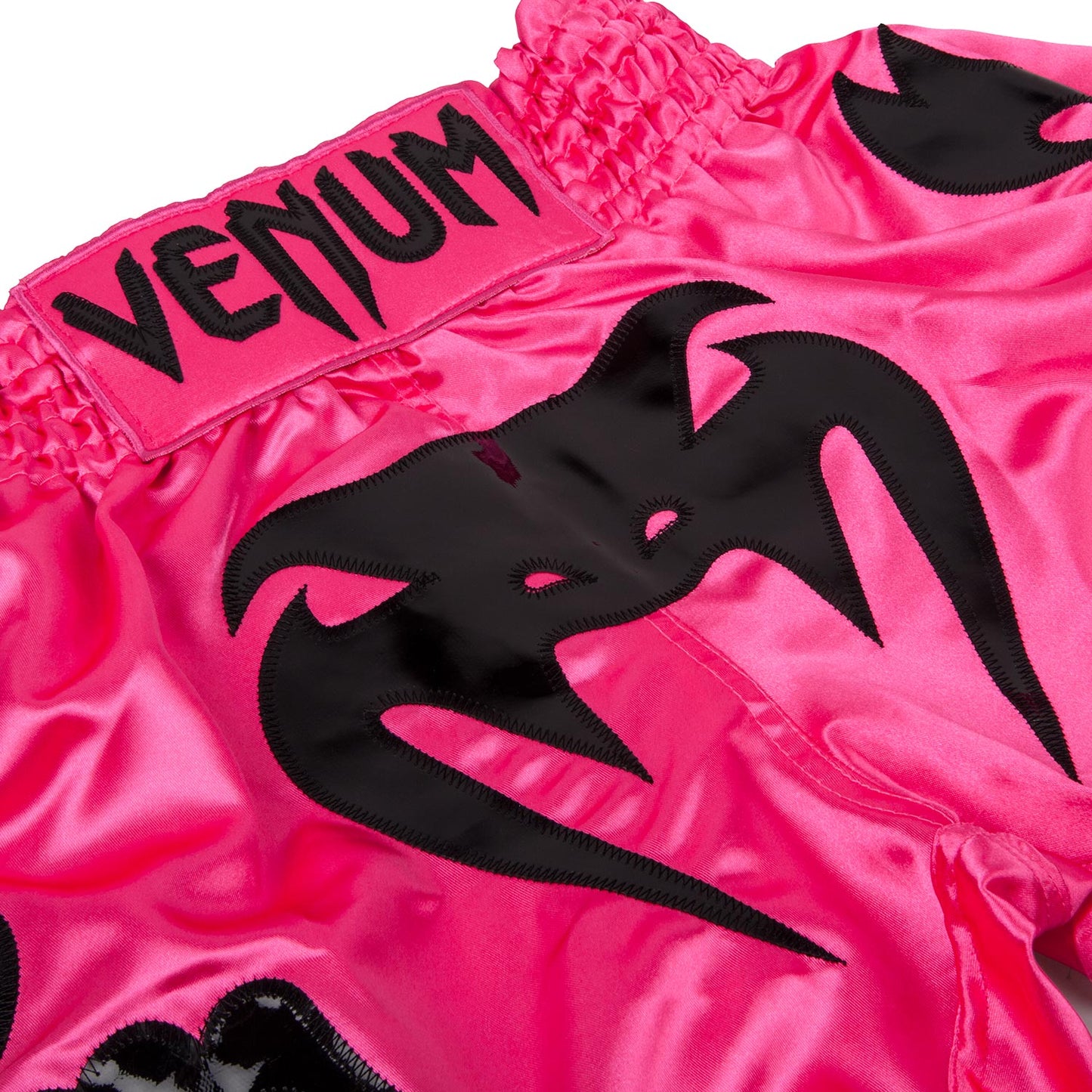 Venum Bangkok Inferno Muay Thai Shorts - Rosa/Schwarz