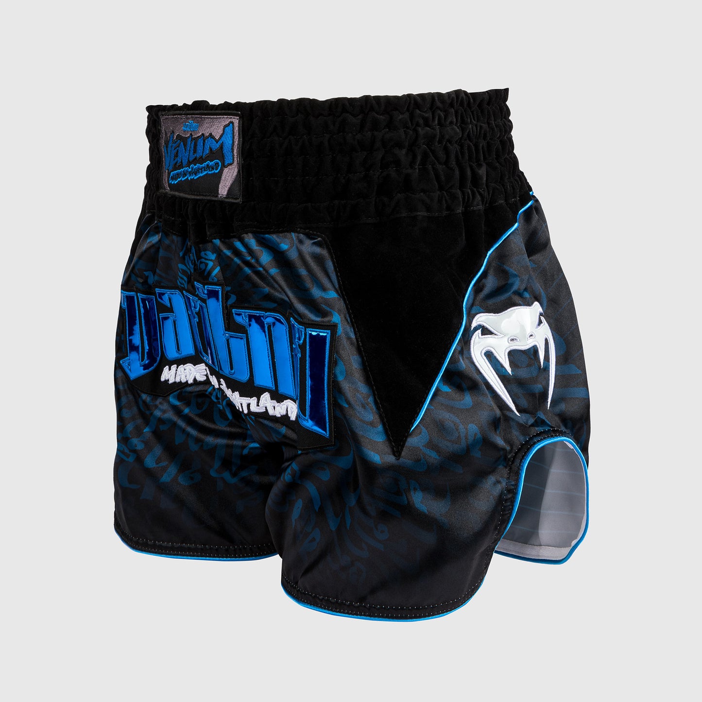 Venum Attack Muay Thai Shorts - Schwarz/Blau