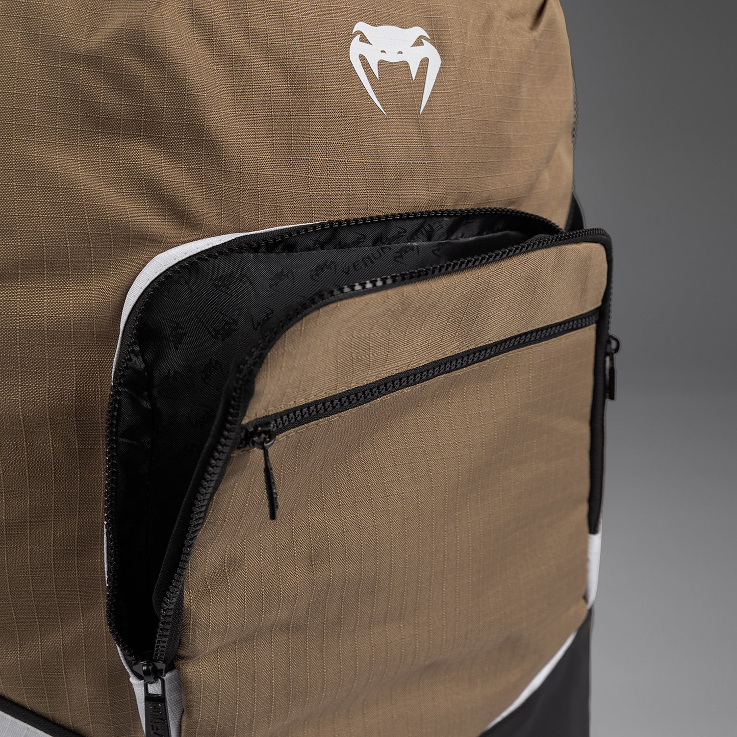 Venum Evo 2 Xtrem Rucksack (50-63L) – Düne