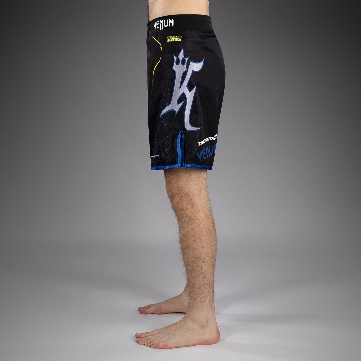 Venum x TEKKEN 8 Fightshorts - King - Schwarz/Gelb
