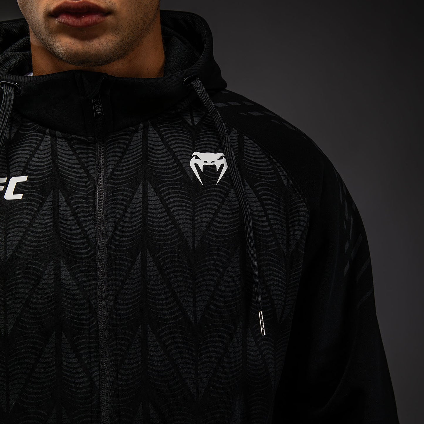 UFC Zenith by Venum Replica Zip Hoodie Herren - Schwarz