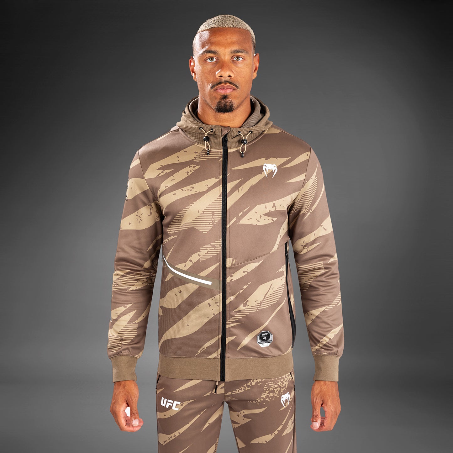 UFC Adrenaline by Venum Fight Week Herren Zip Hoodie - Desert Camo
