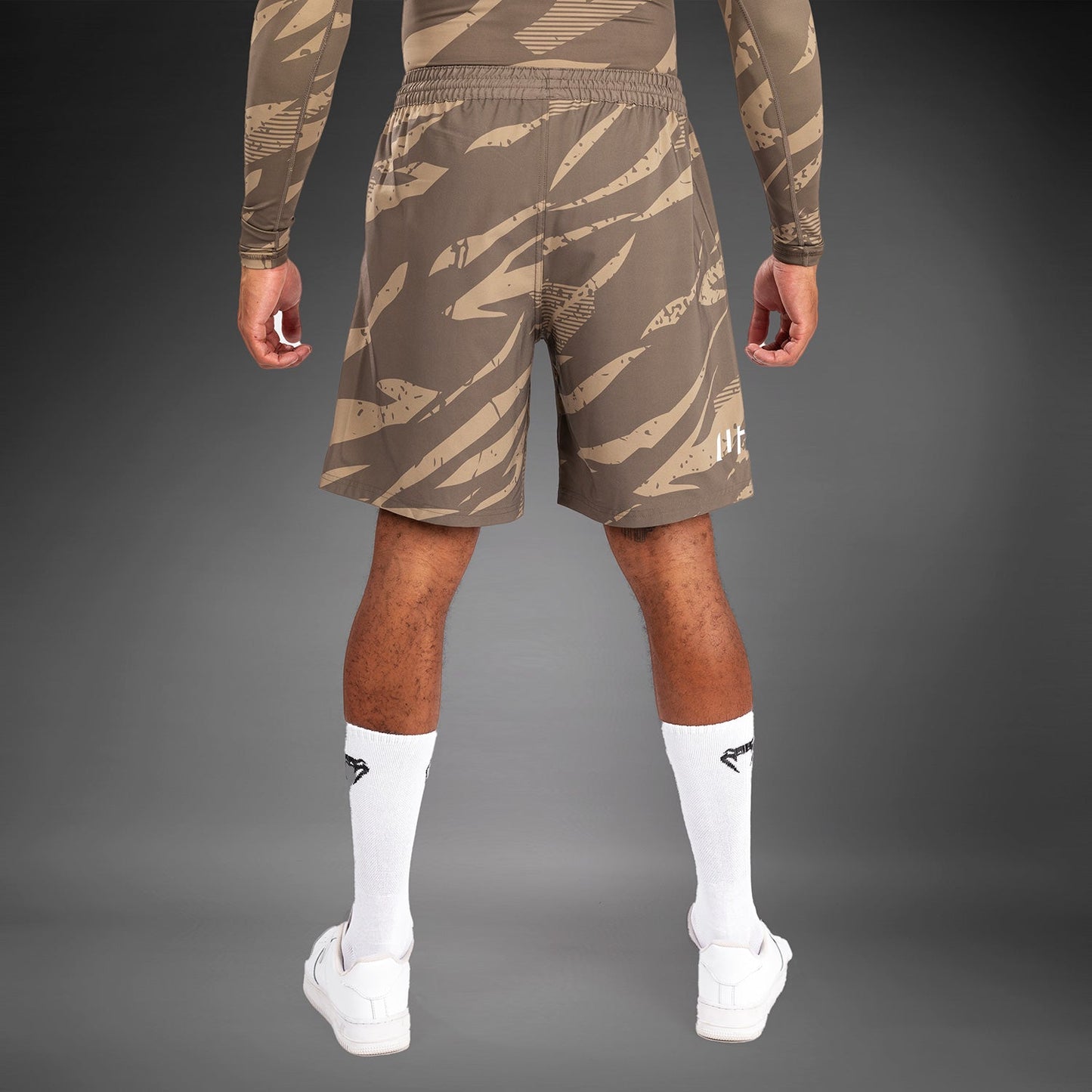 UFC Adrenaline by Venum Fight Week Performance Shorts Für Männer - Desert Camo