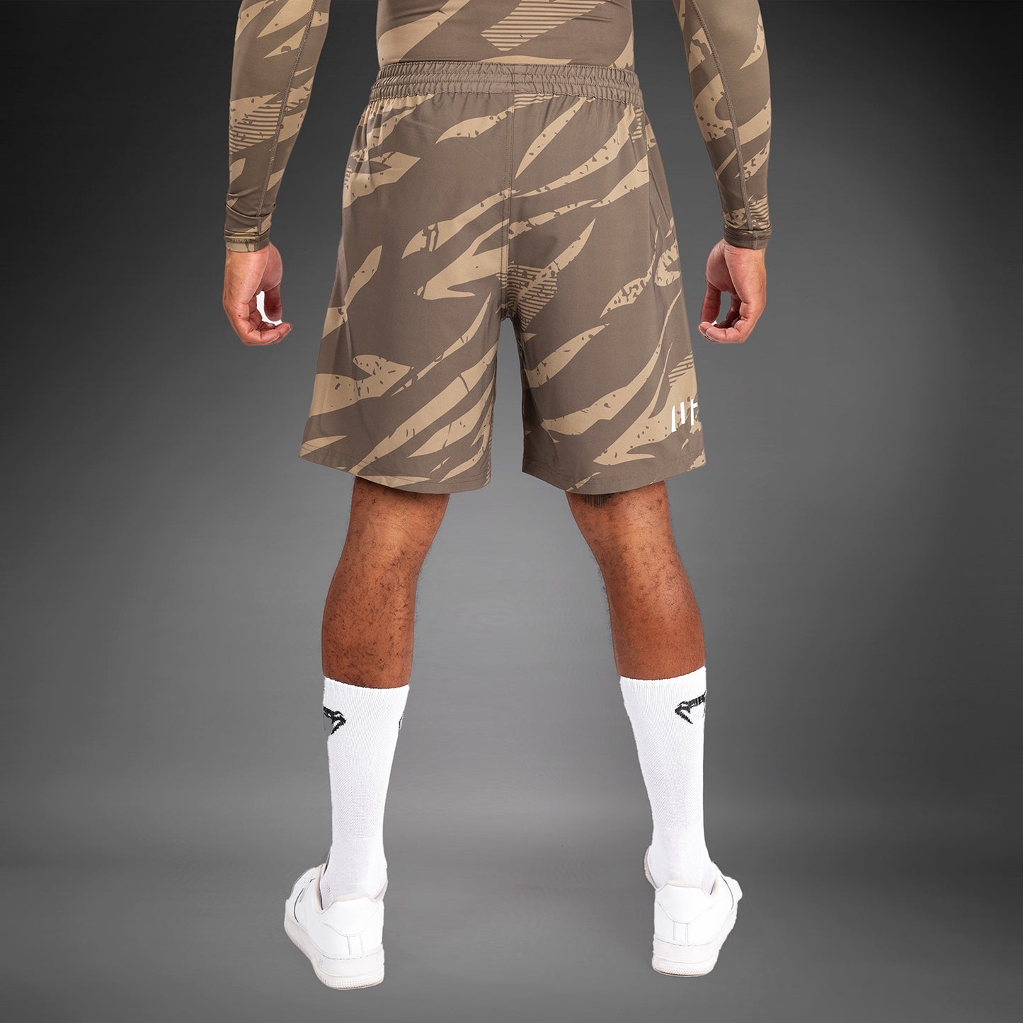 UFC Adrenaline by Venum Fight Week Performance Shorts Für Männer - Desert Camo