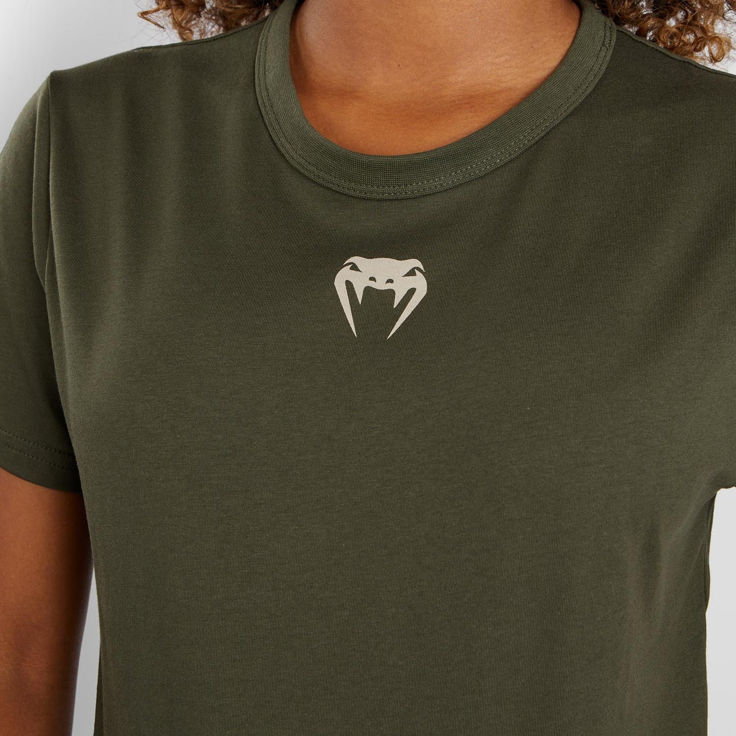 UFC Adrenaline by Venum Fight Week Kurzärmeliges Baumwoll-T-Shirt für Frauen  - Khaki