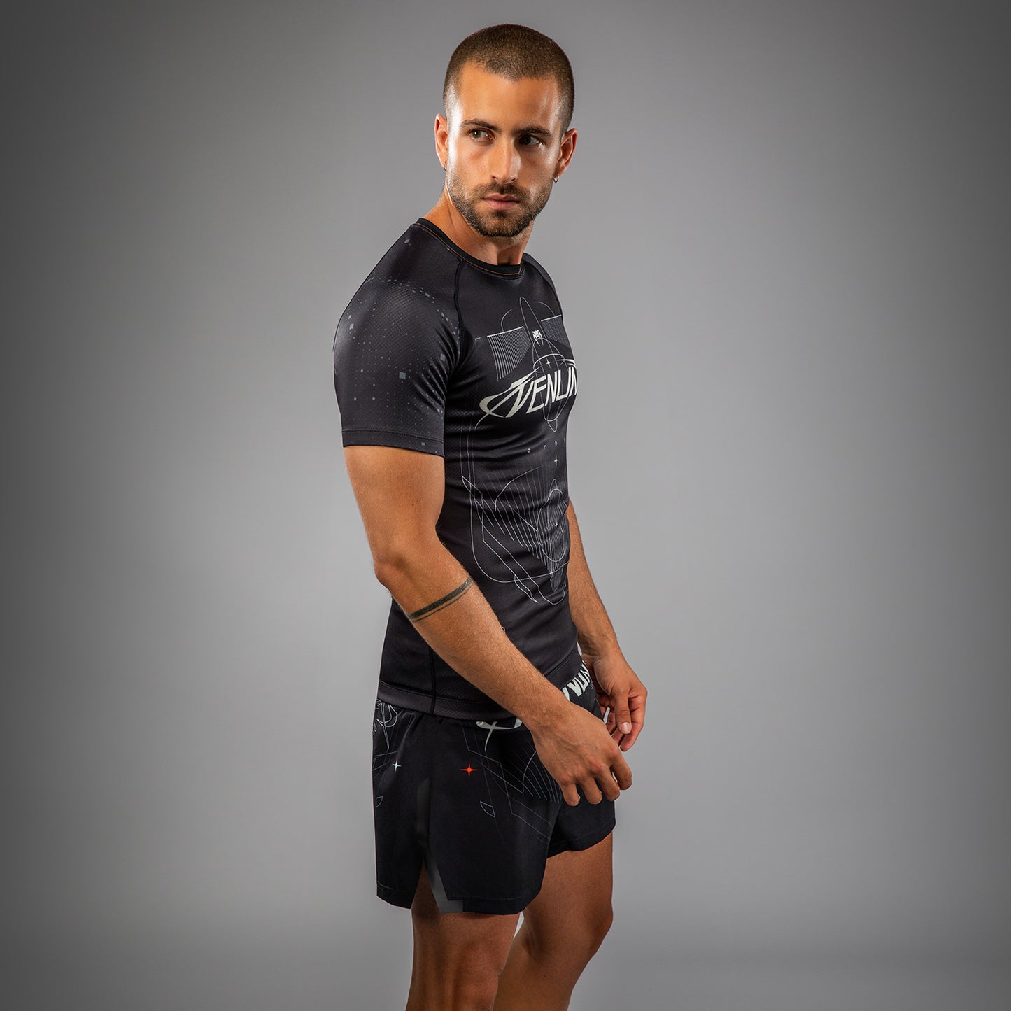 Venum Eclipse Kurzarm Rashguard – Schwarz/Elfenbein