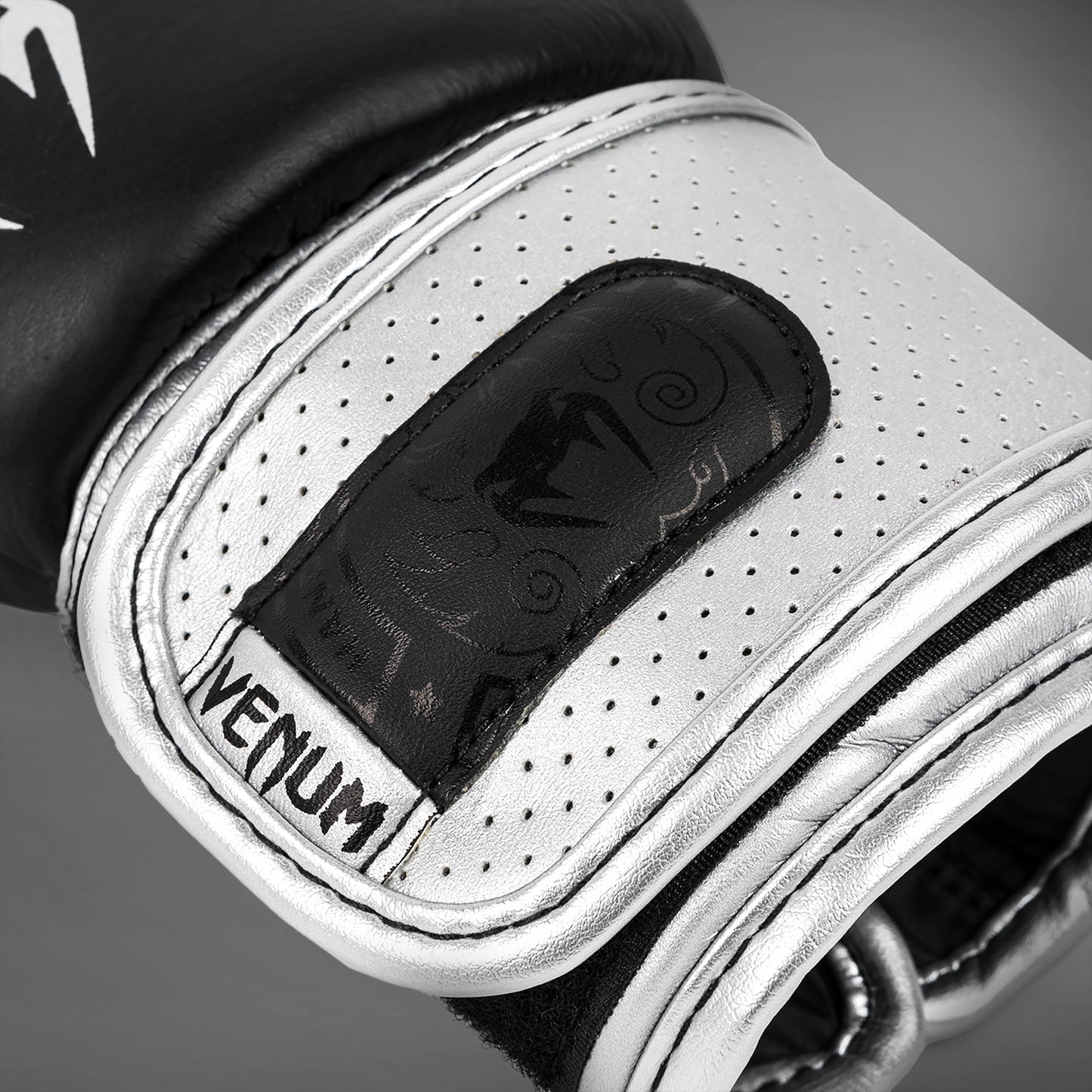 Venum Power 2.0 Boxhandschuhe - Schwarz/Gold
