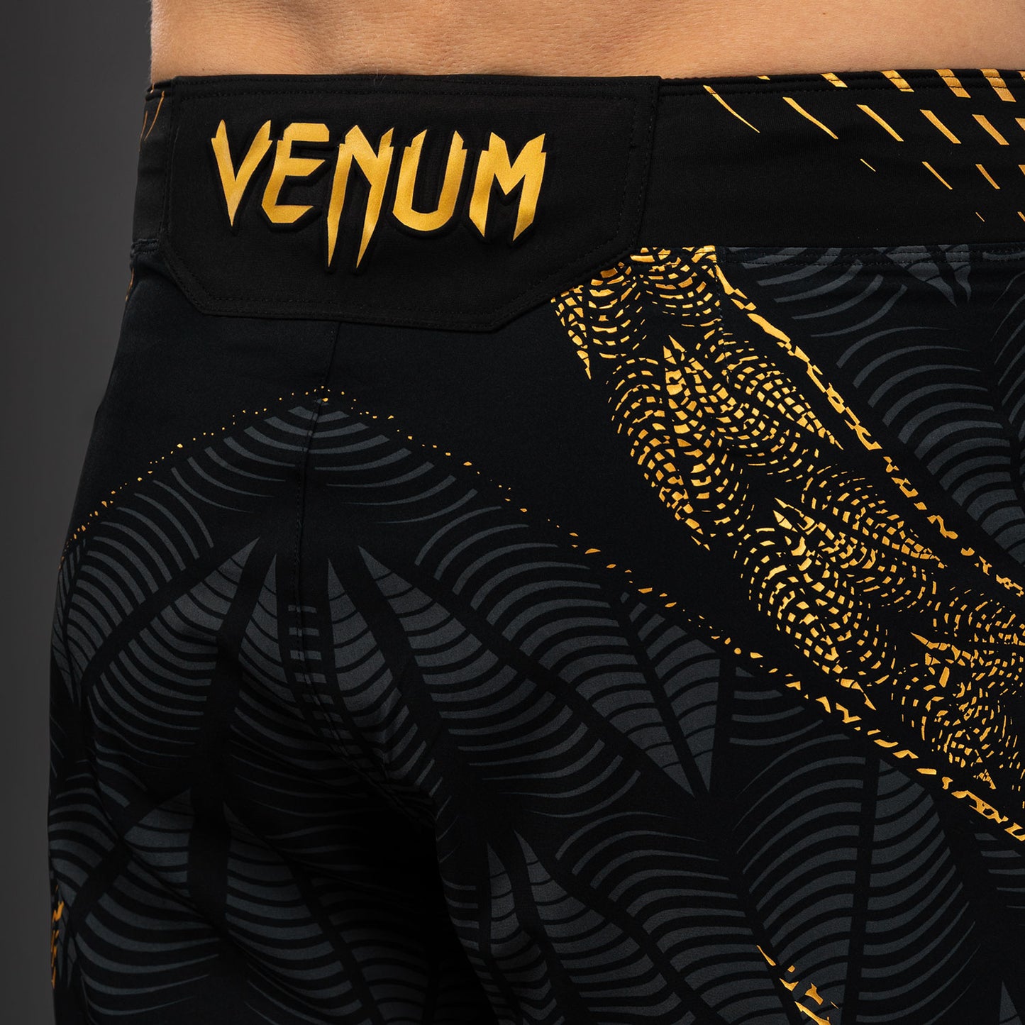 UFC Zenith by Venum Authentic Fight Night Kurze Passform Fight Short Herren Personalisiert - Champion