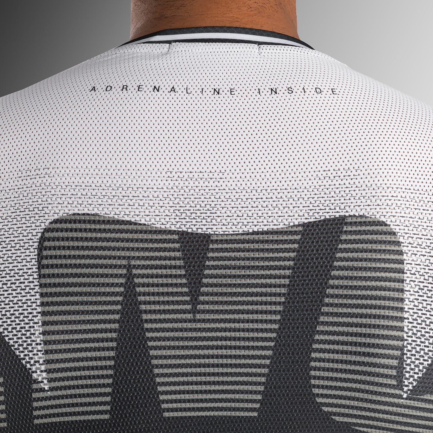 Venum Adrenaline Langarm Rashguard – Schwarz/Sand