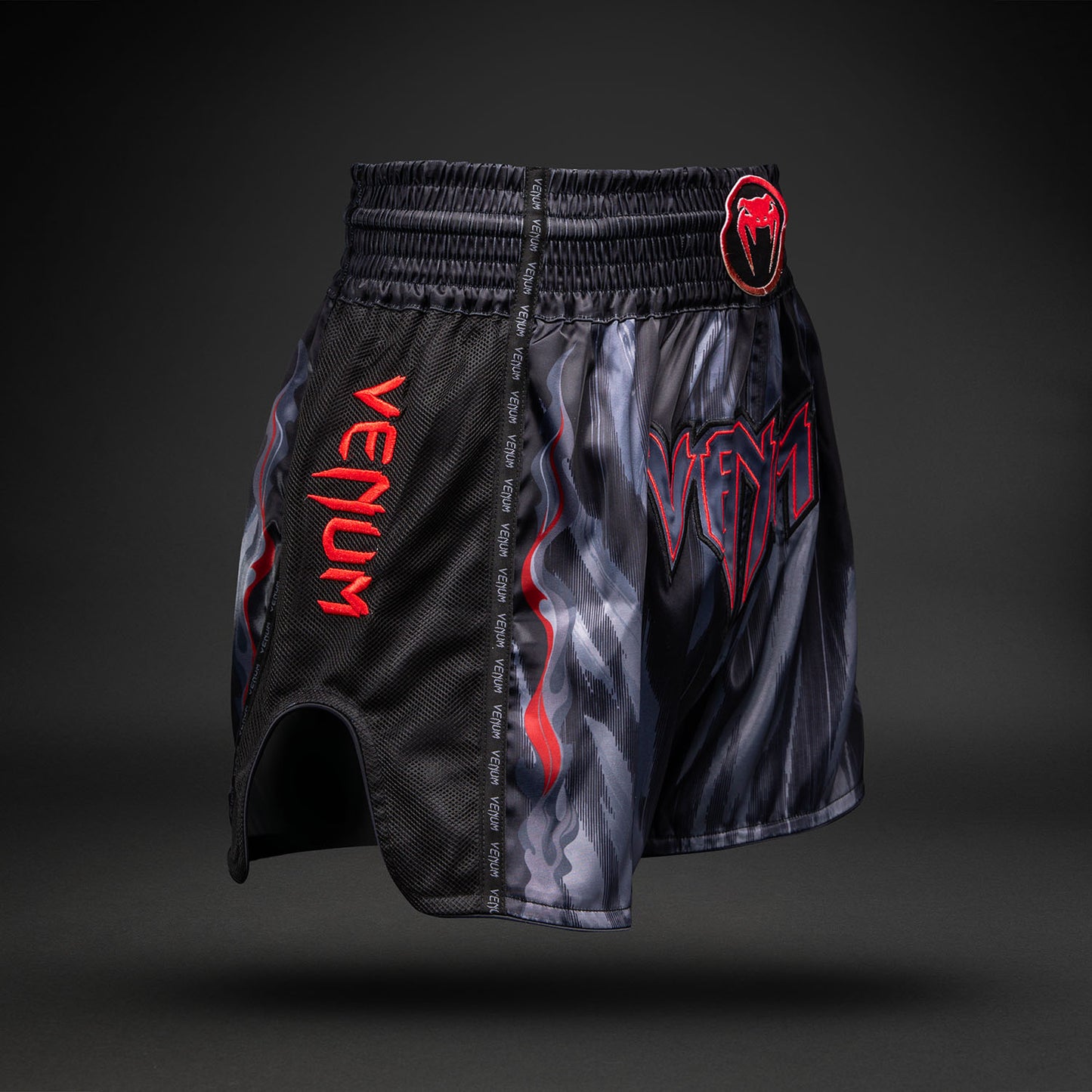 Venum Demon Muay-Thai-Shorts - Schwarz/Grau